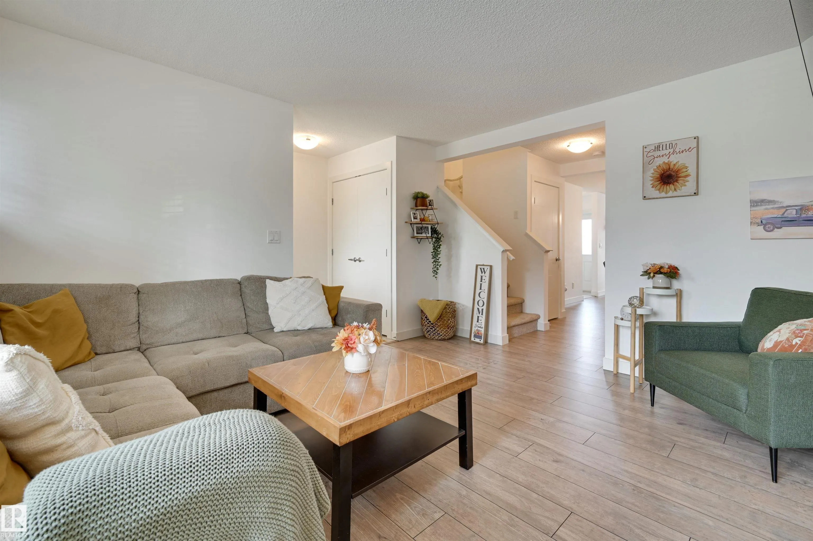 7343 EDGEMONT Way