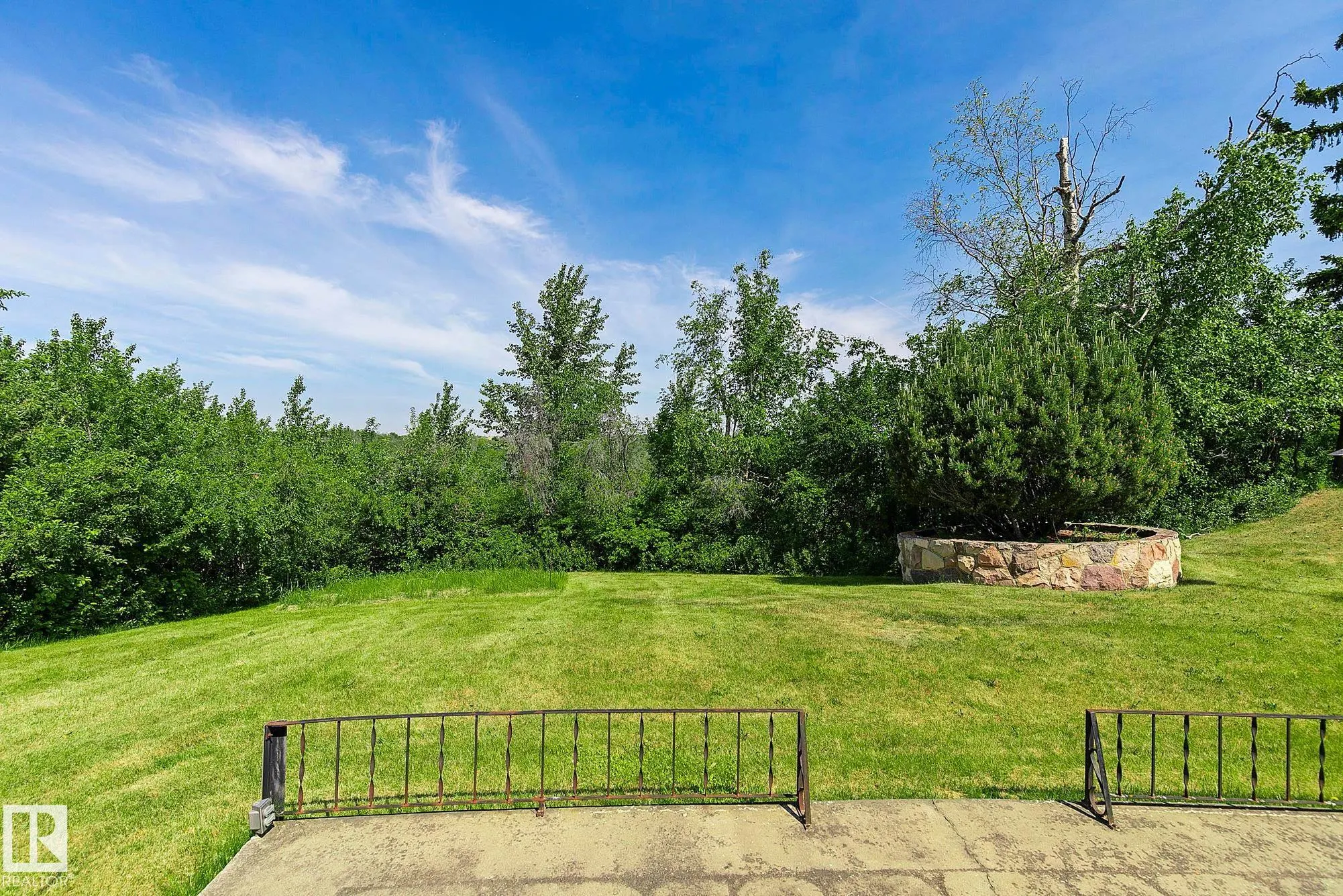 140 WINDERMERE Drive