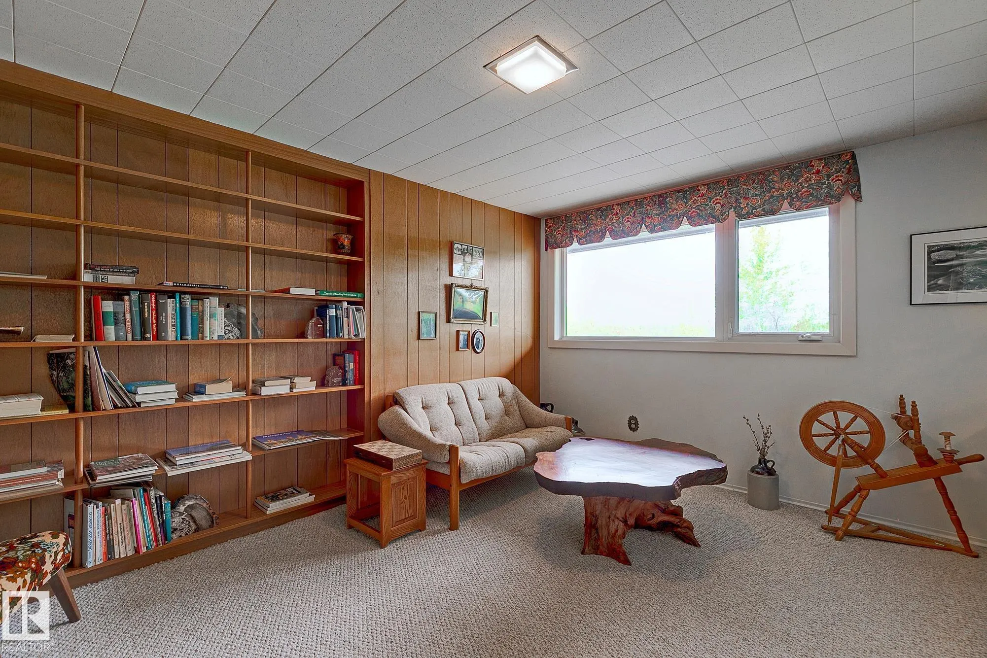 140 WINDERMERE Drive