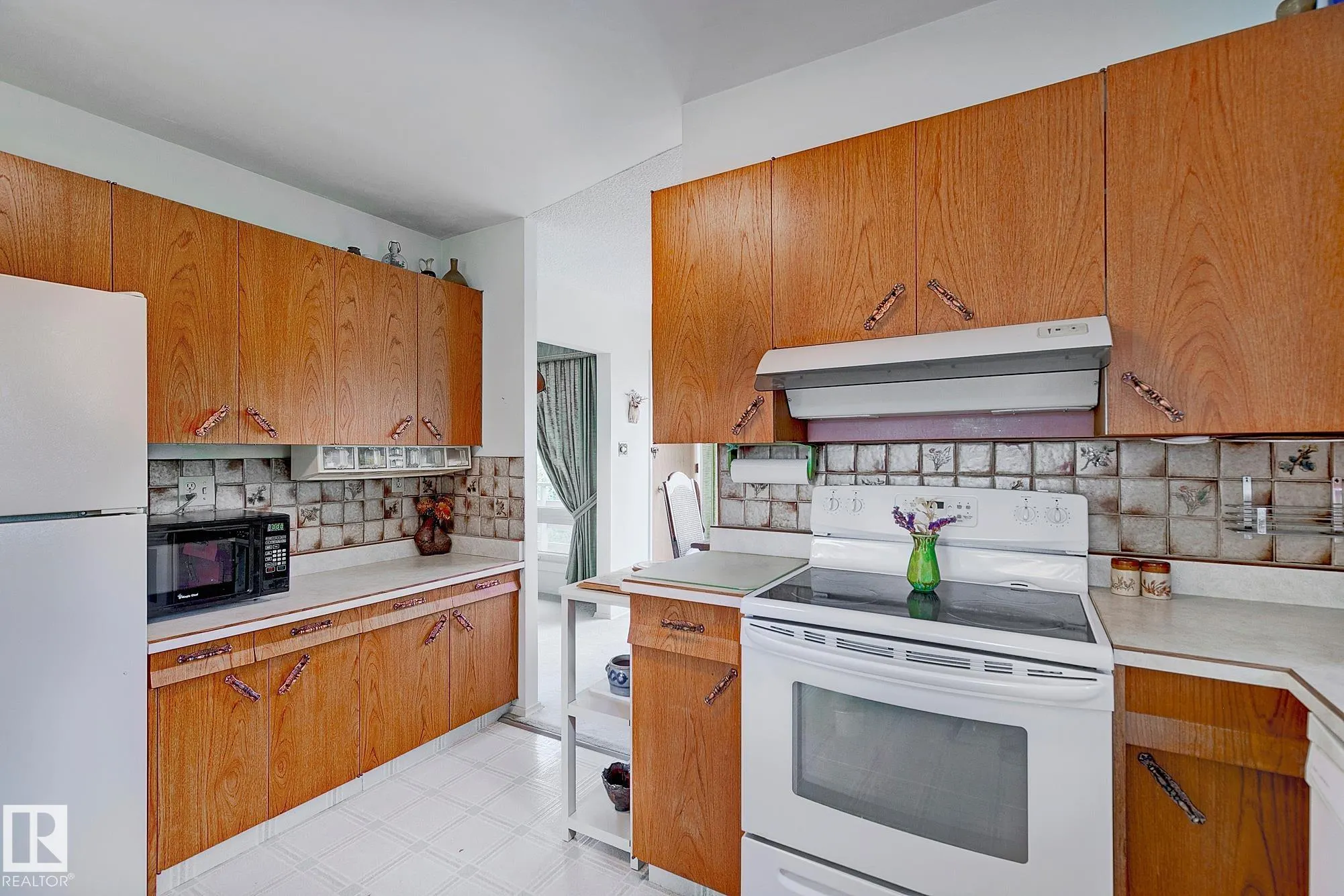 140 WINDERMERE Drive