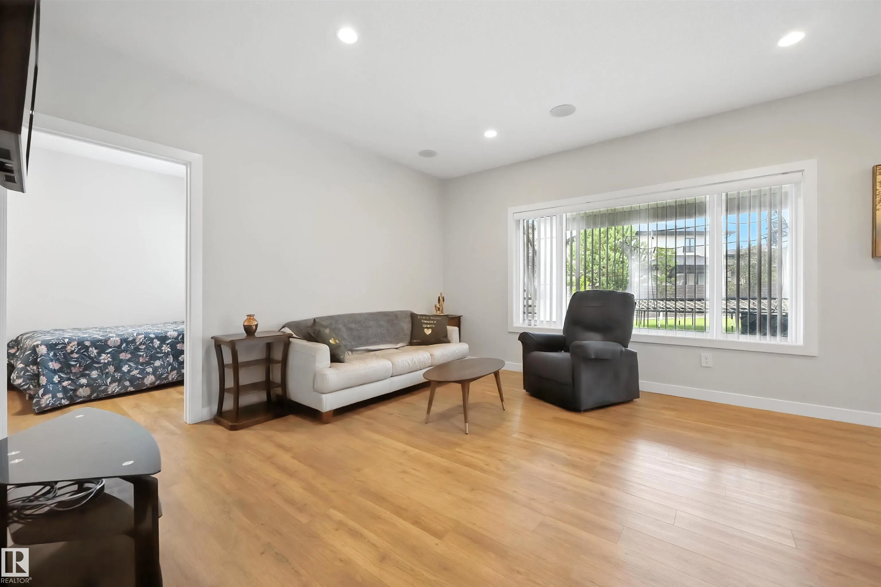 2620 WHEATON Close