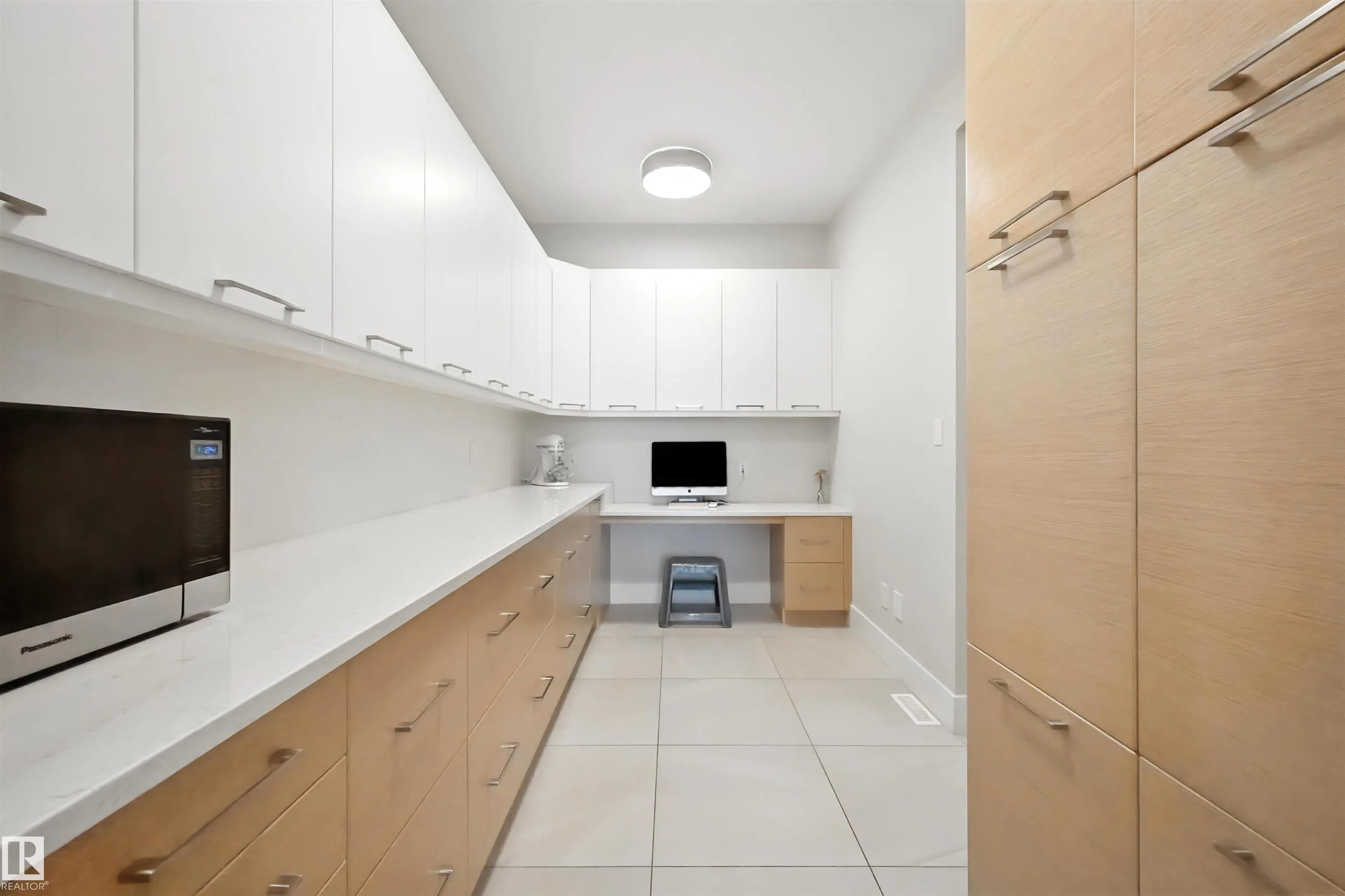 2620 WHEATON Close