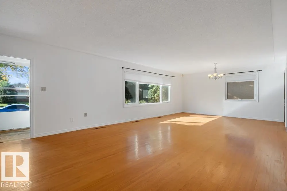 10408 116 Avenue