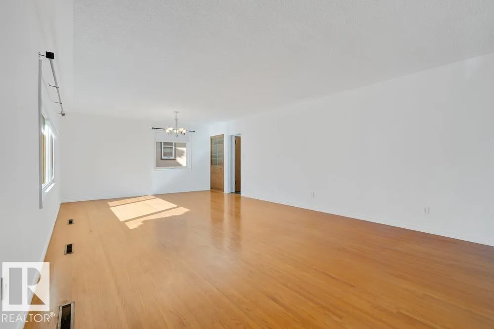 10408 116 Avenue