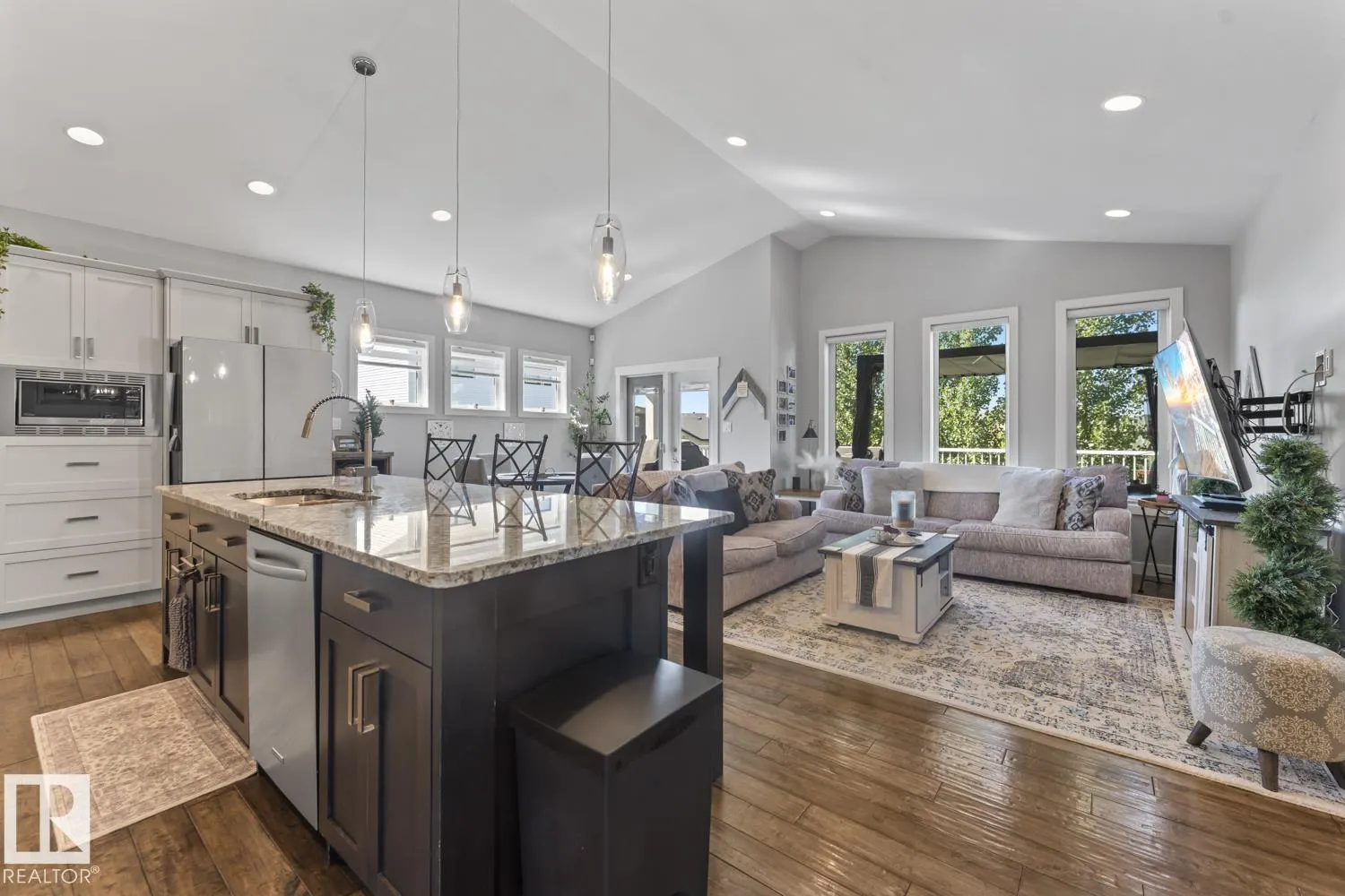 2518 Lockhart Way