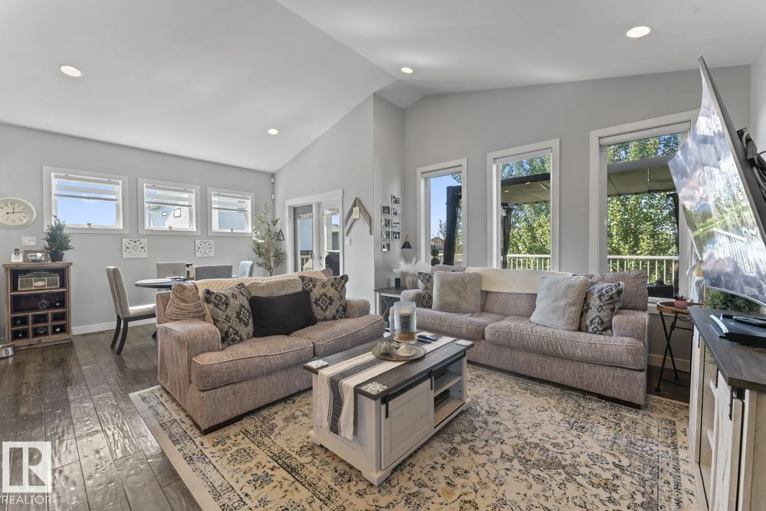 2518 Lockhart Way