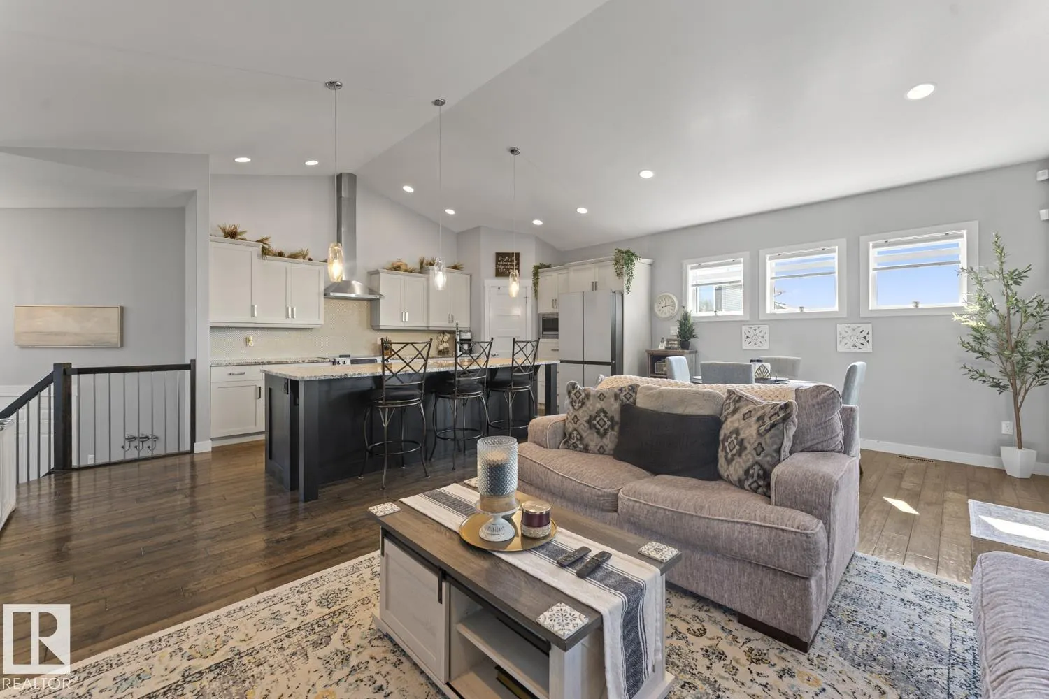 2518 Lockhart Way