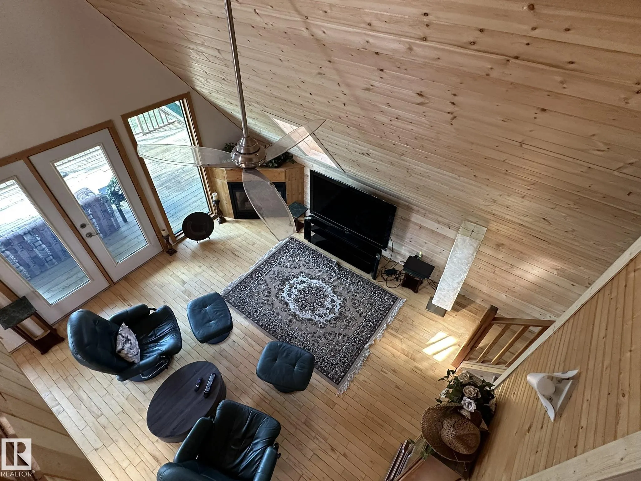 17401 Victoria Trail