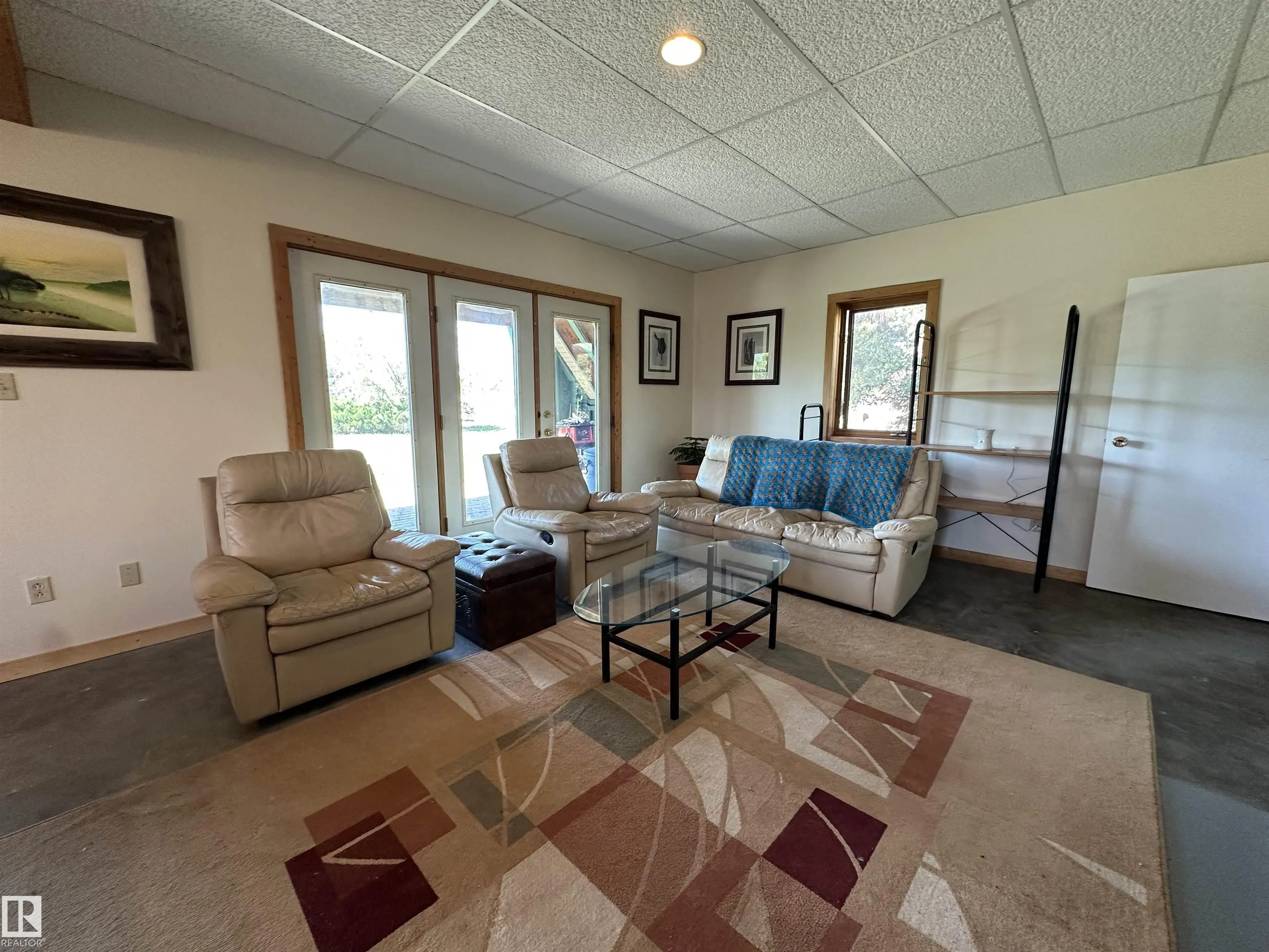 17401 Victoria Trail