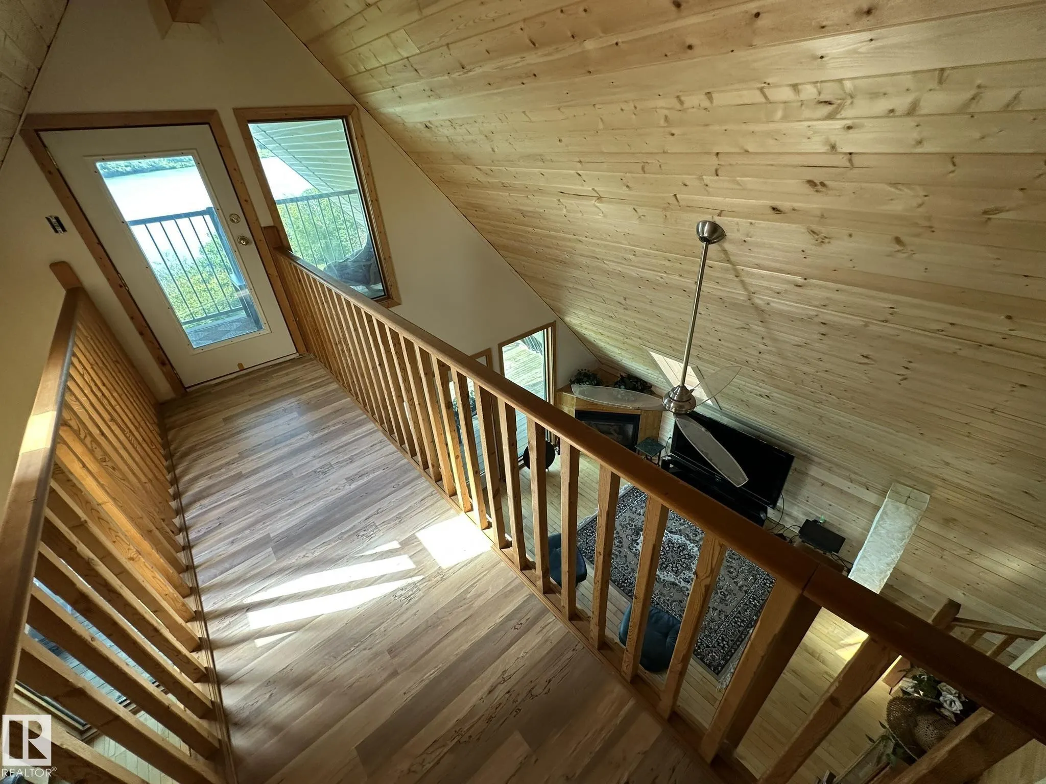17401 Victoria Trail