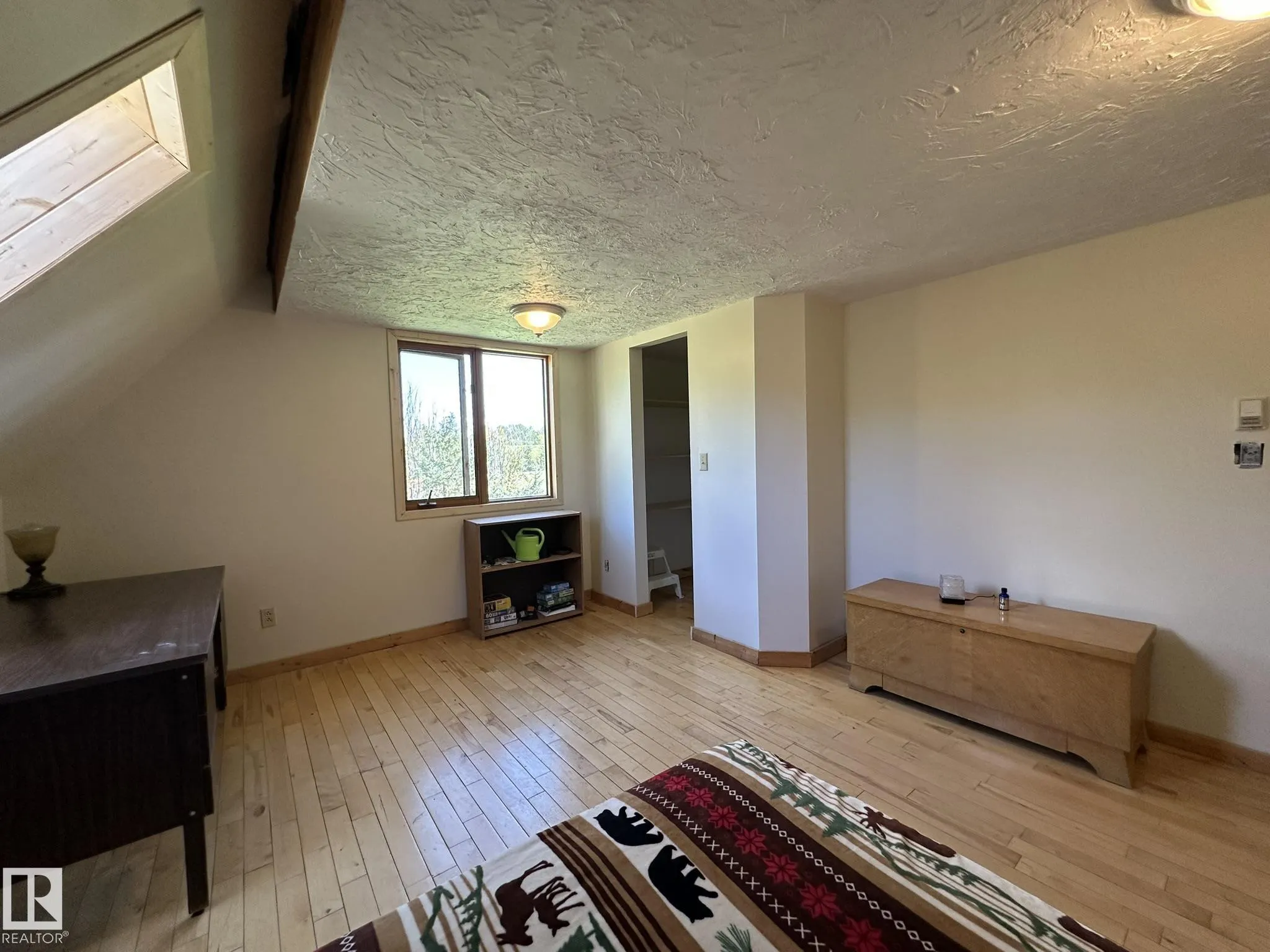 17401 Victoria Trail
