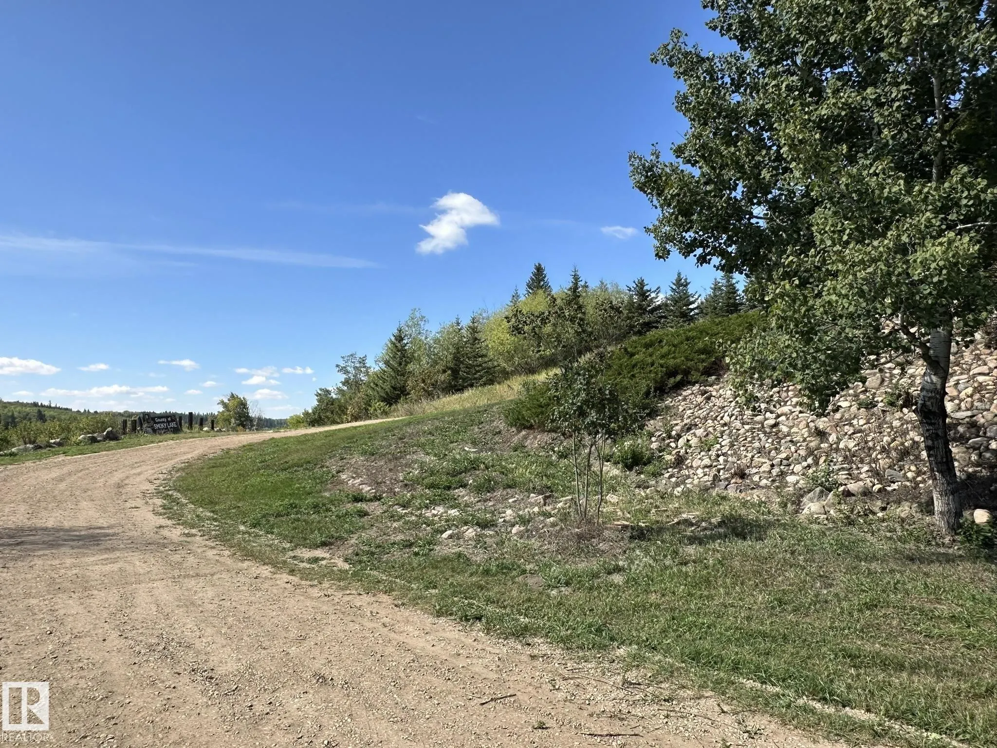 17401 Victoria Trail