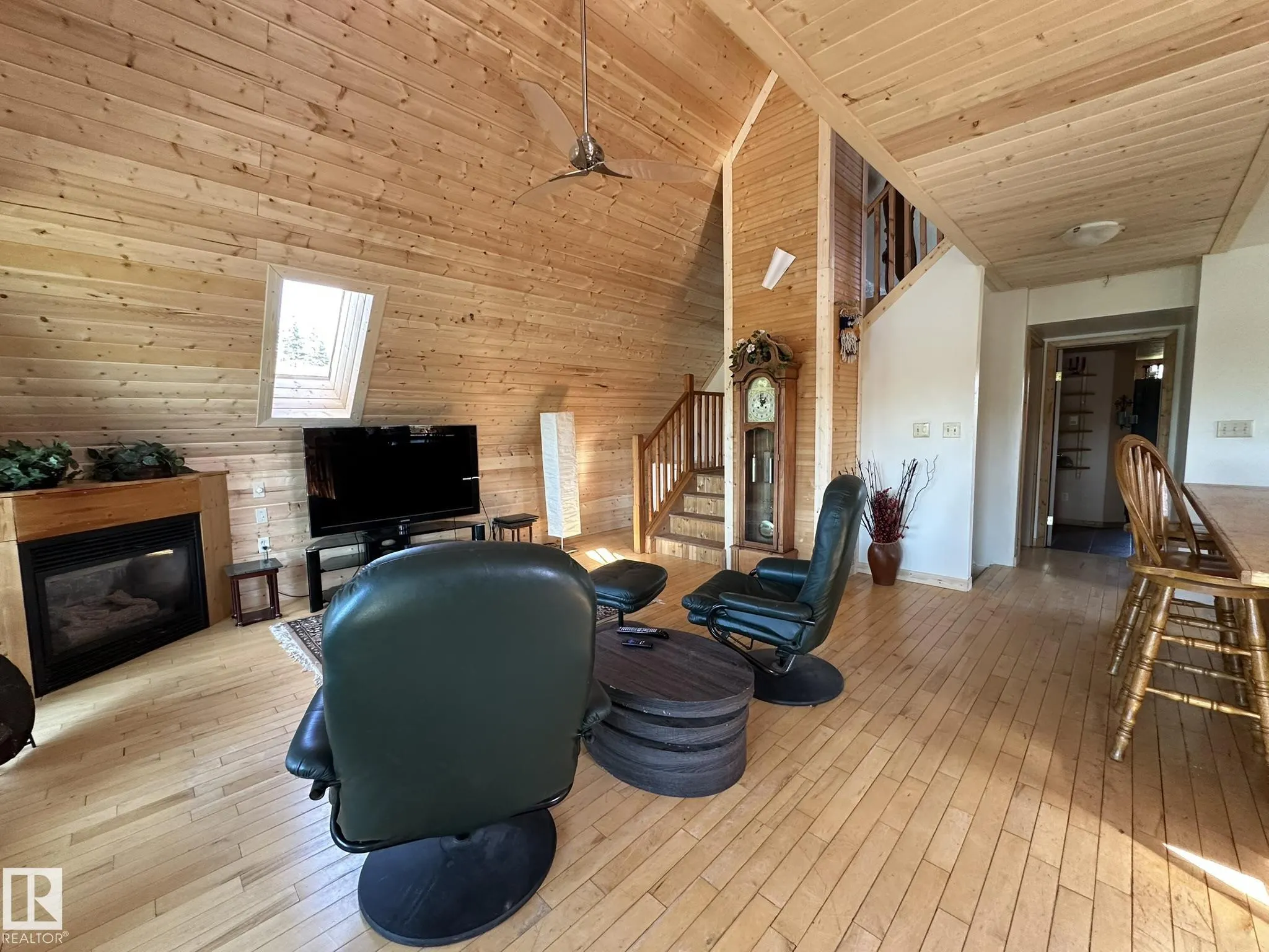 17401 Victoria Trail