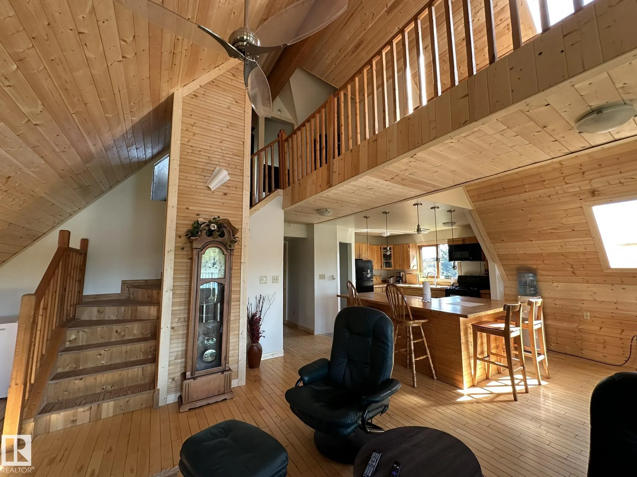 17401 Victoria Trail