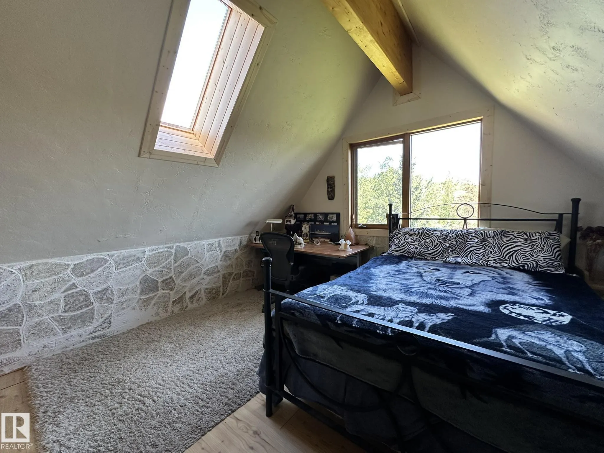 17401 Victoria Trail
