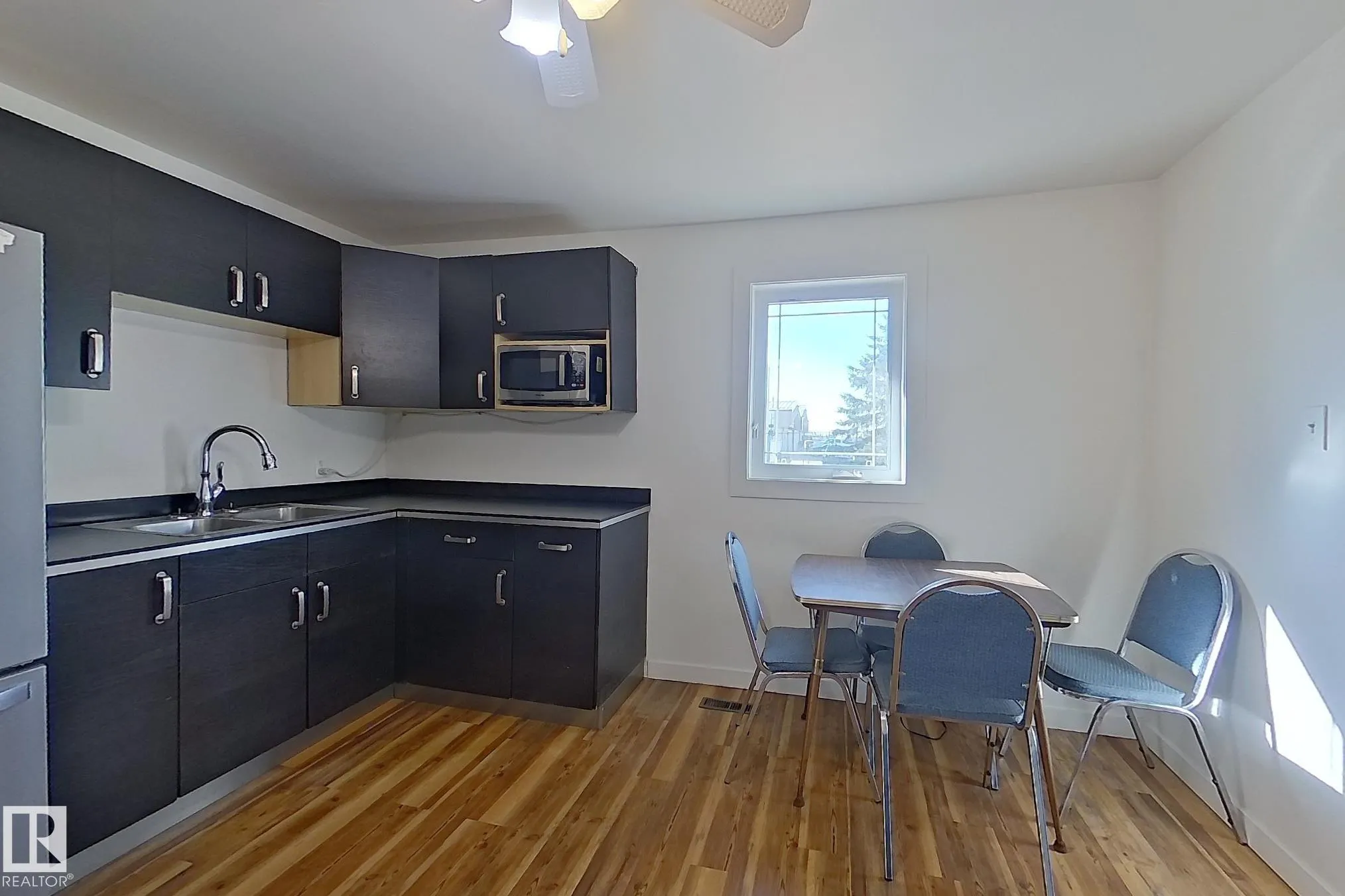 301 2nd Street
