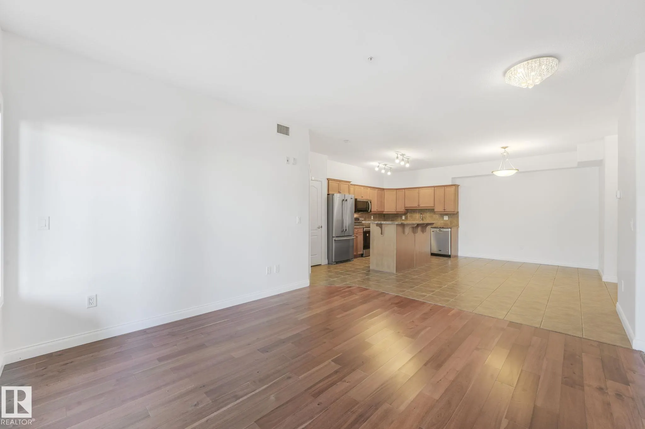 1406 HODGSON Way
