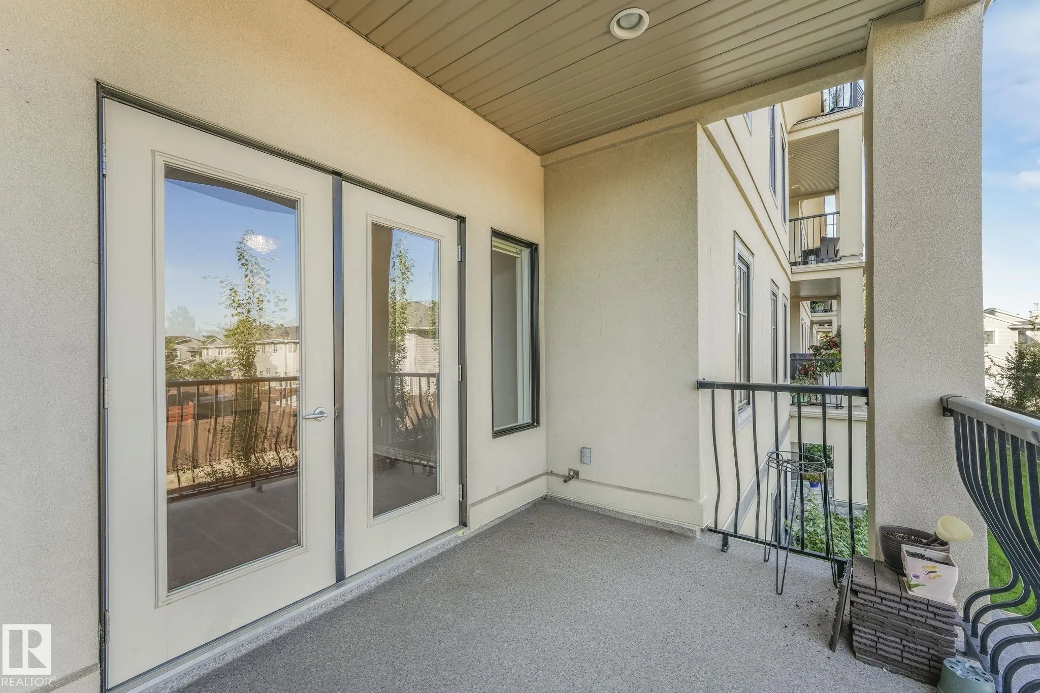 1406 HODGSON Way