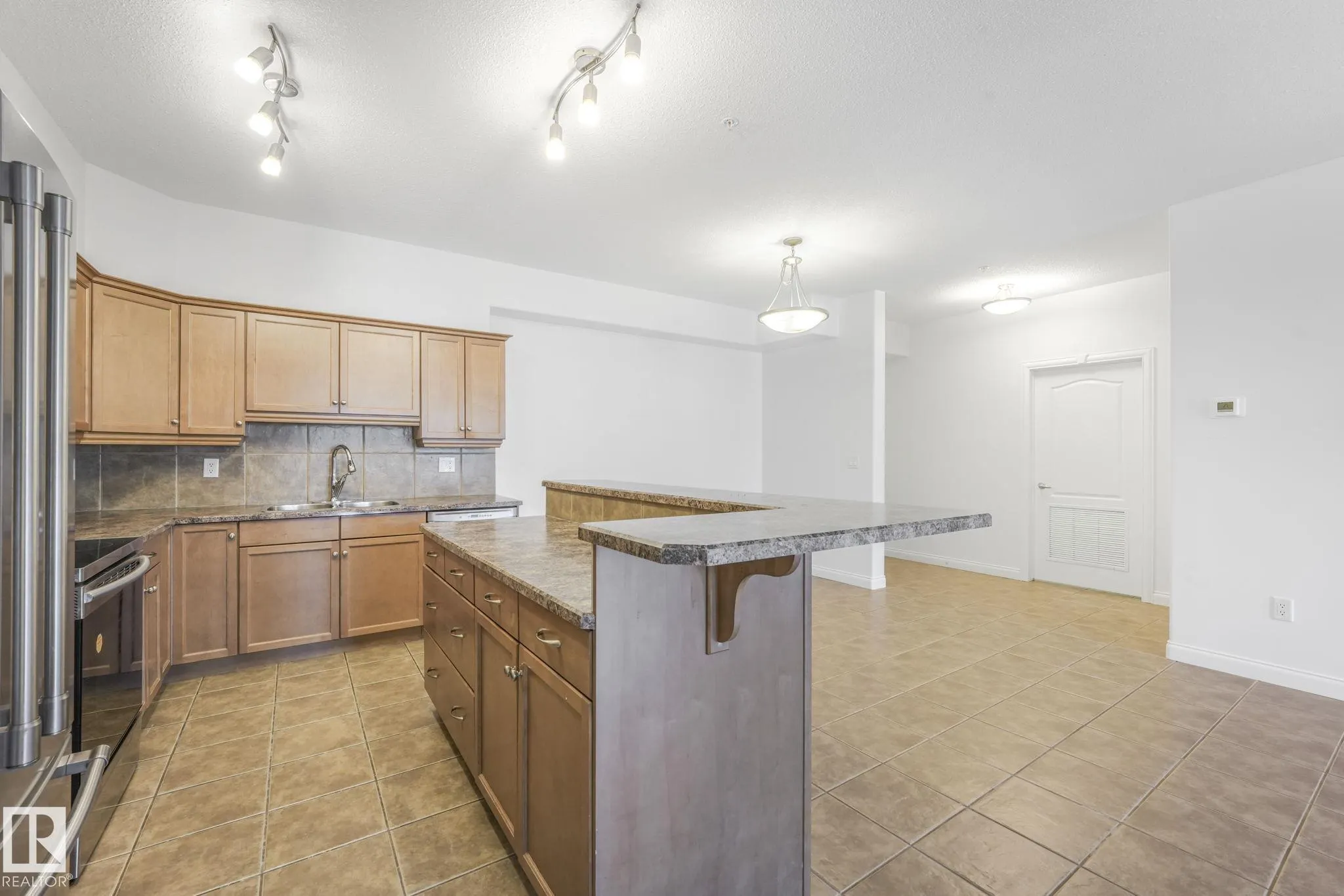 1406 HODGSON Way