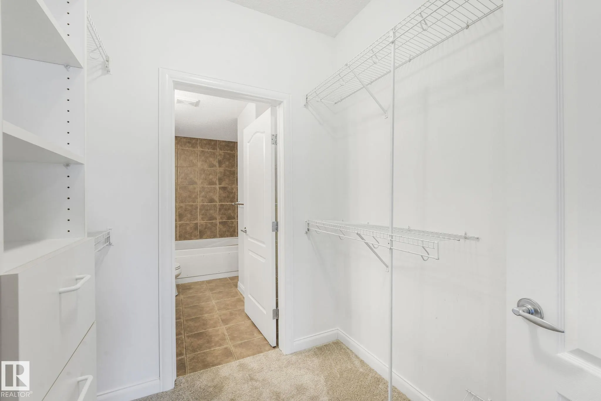 1406 HODGSON Way