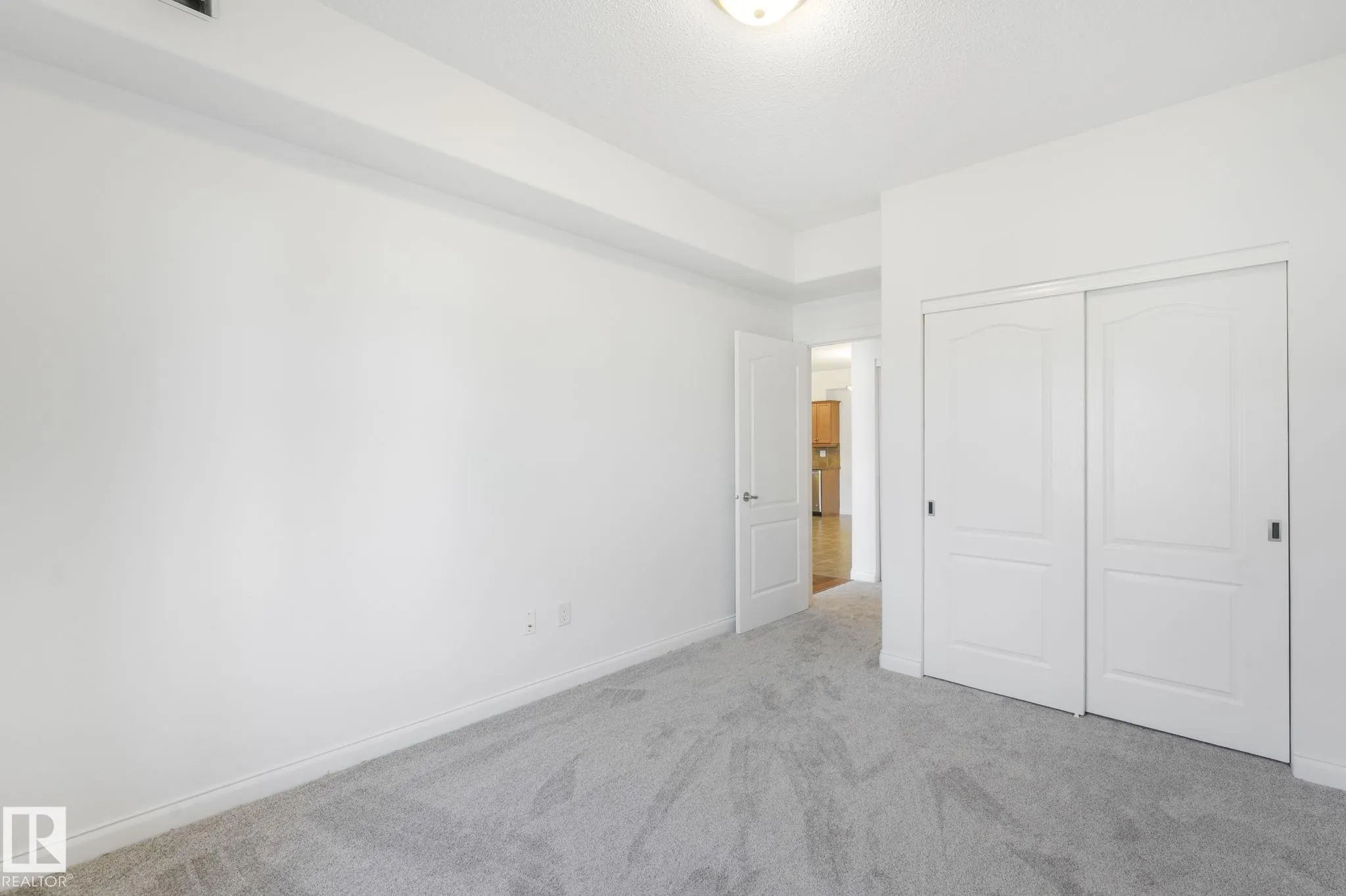1406 HODGSON Way