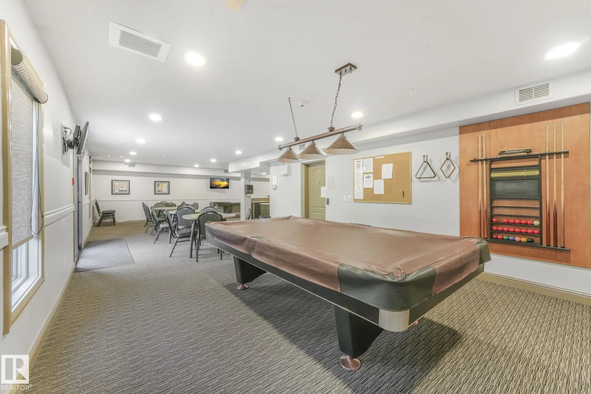 1406 HODGSON Way
