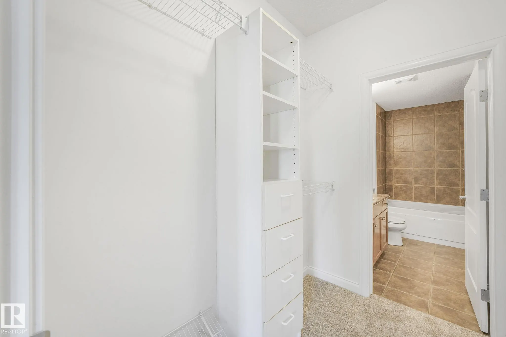 1406 HODGSON Way