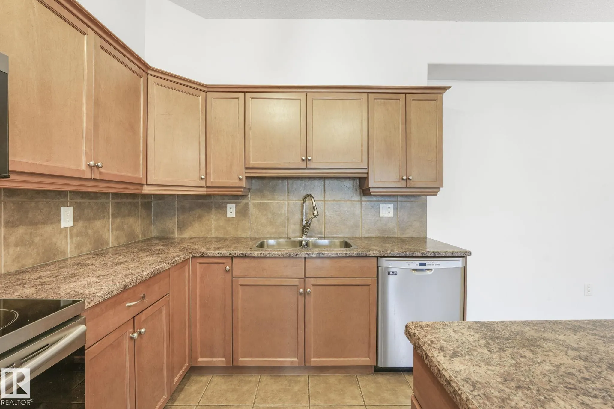 1406 HODGSON Way