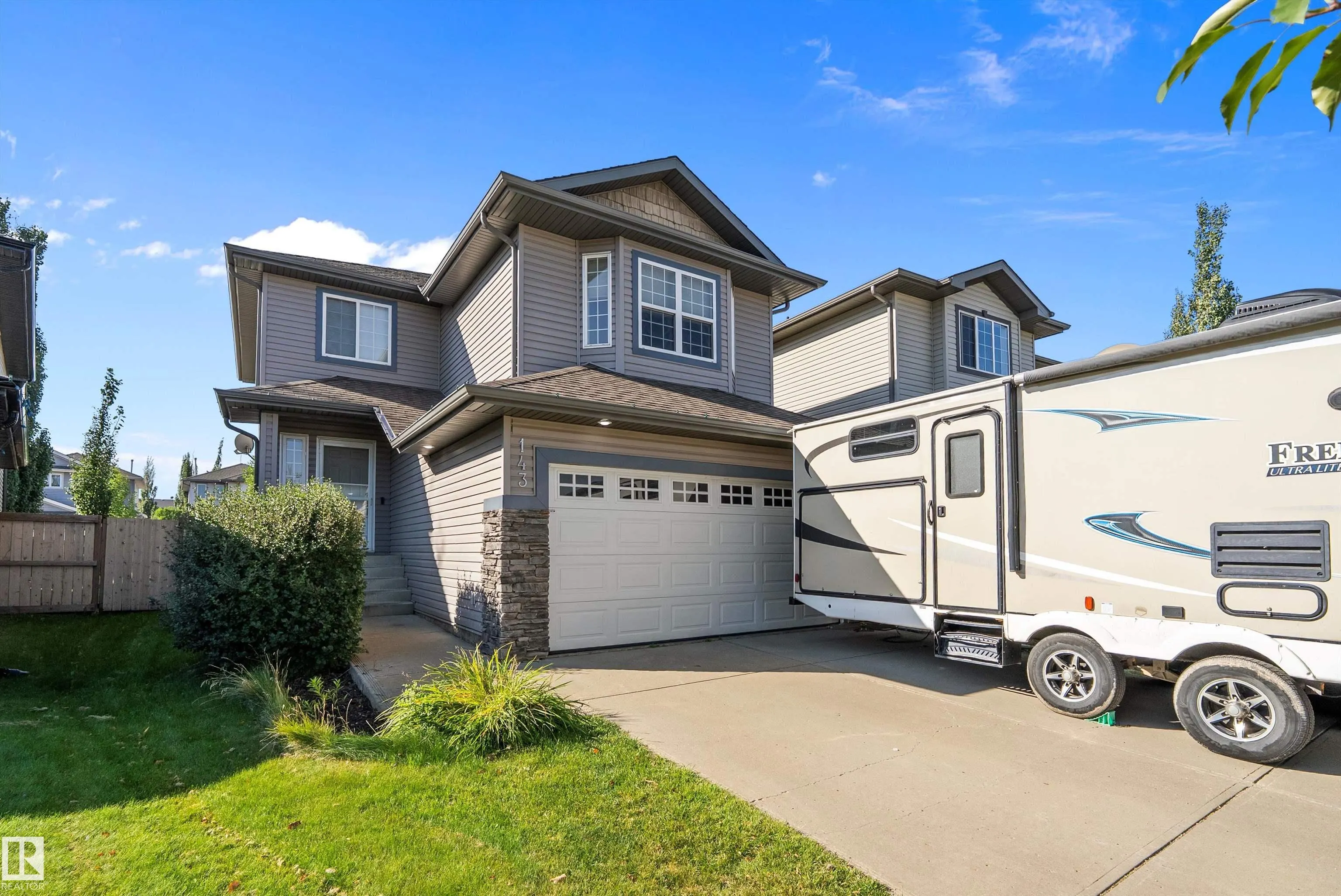 143 Acacia Circle