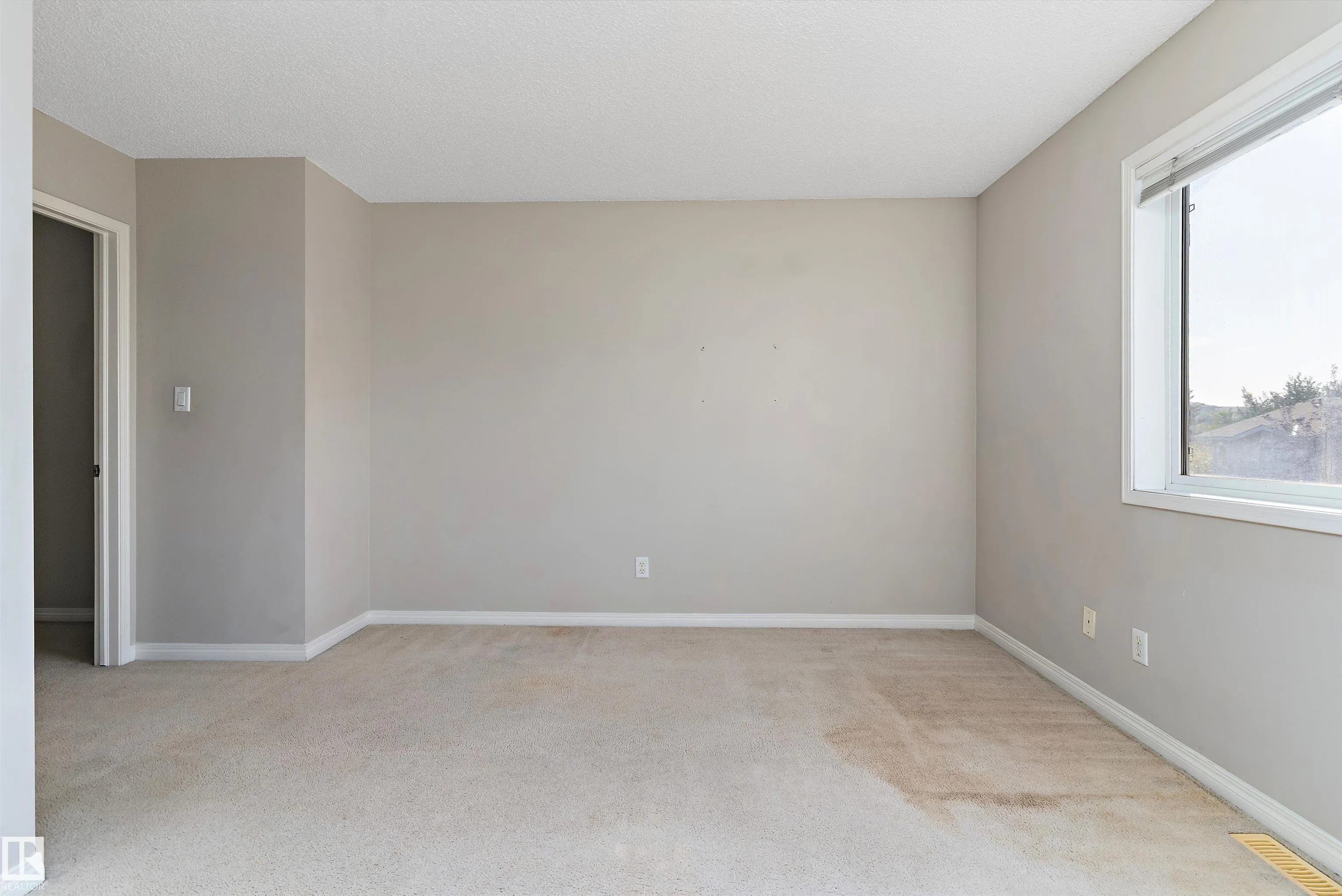 130 HYNDMAN Crescent