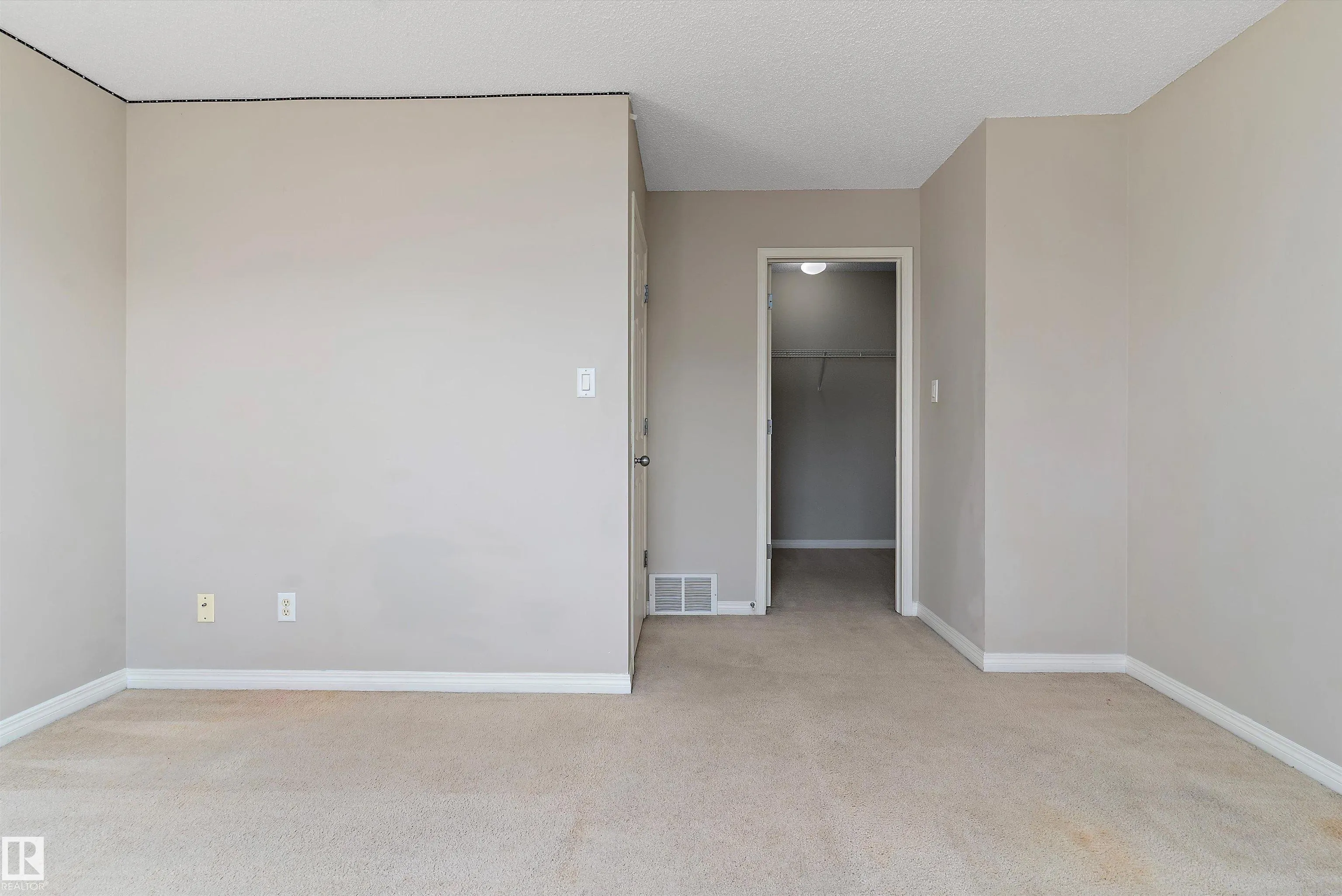130 HYNDMAN Crescent
