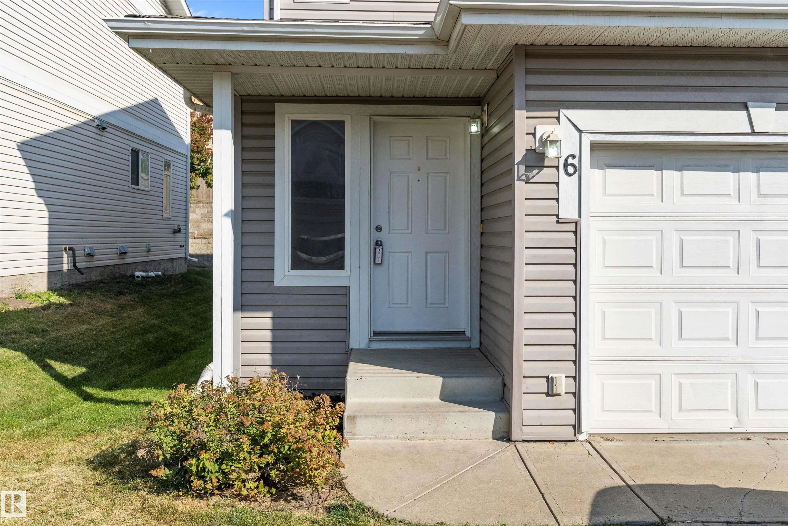 130 HYNDMAN Crescent
