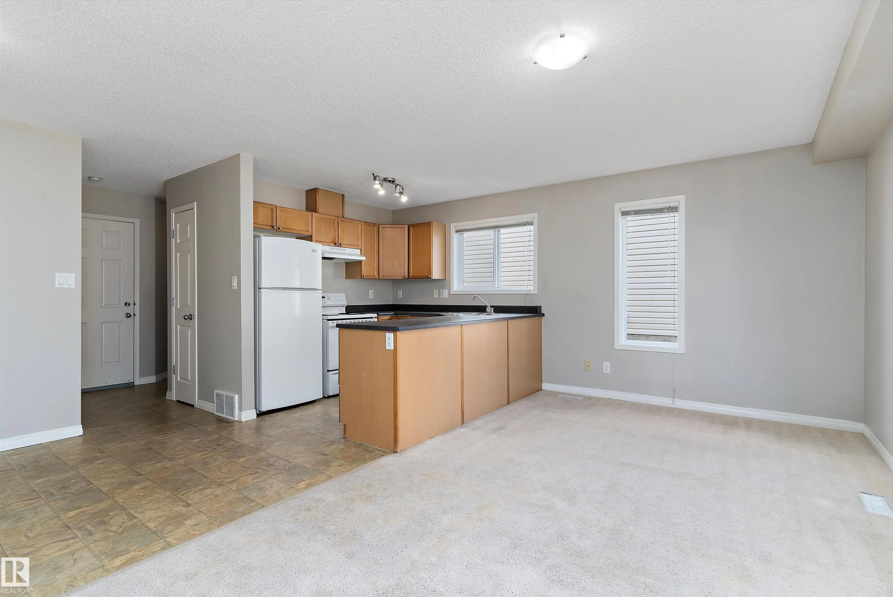 130 HYNDMAN Crescent