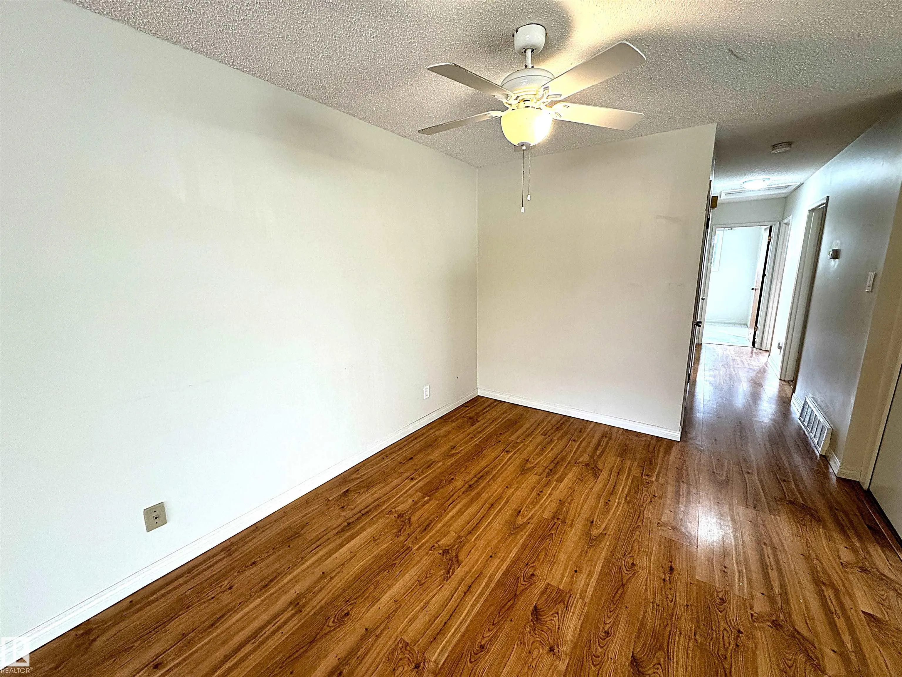 3315 & 3317 105 Avenue