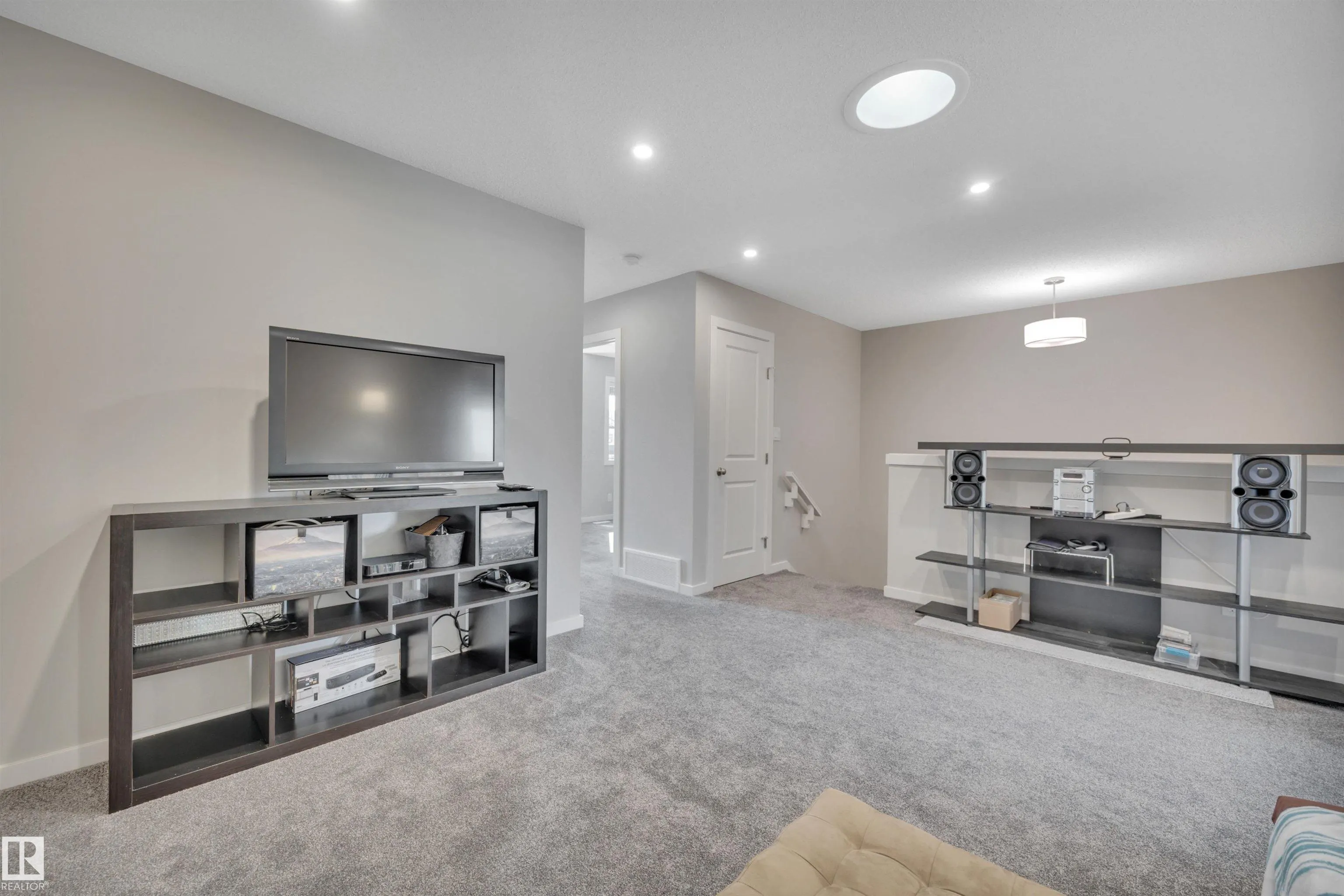 157 Larch Crescent