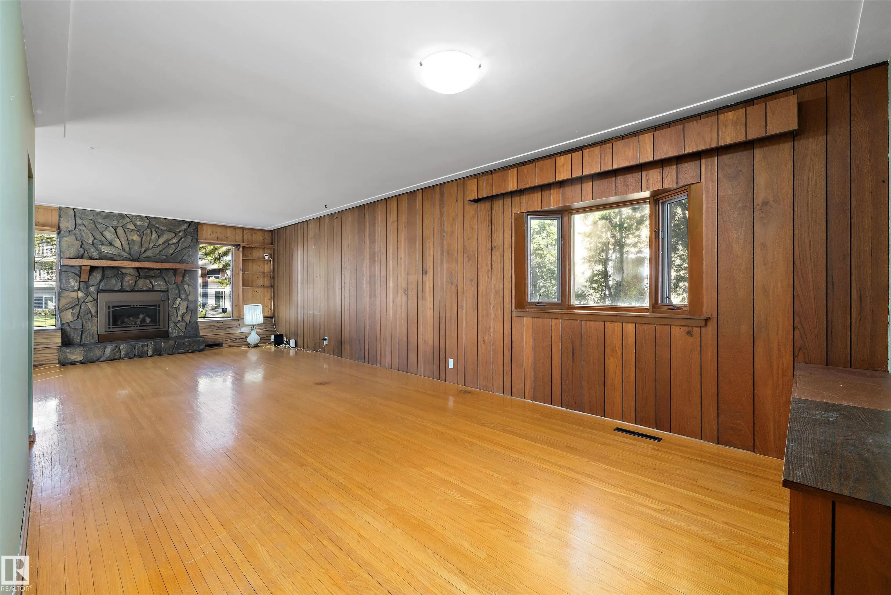 9911 149 Street