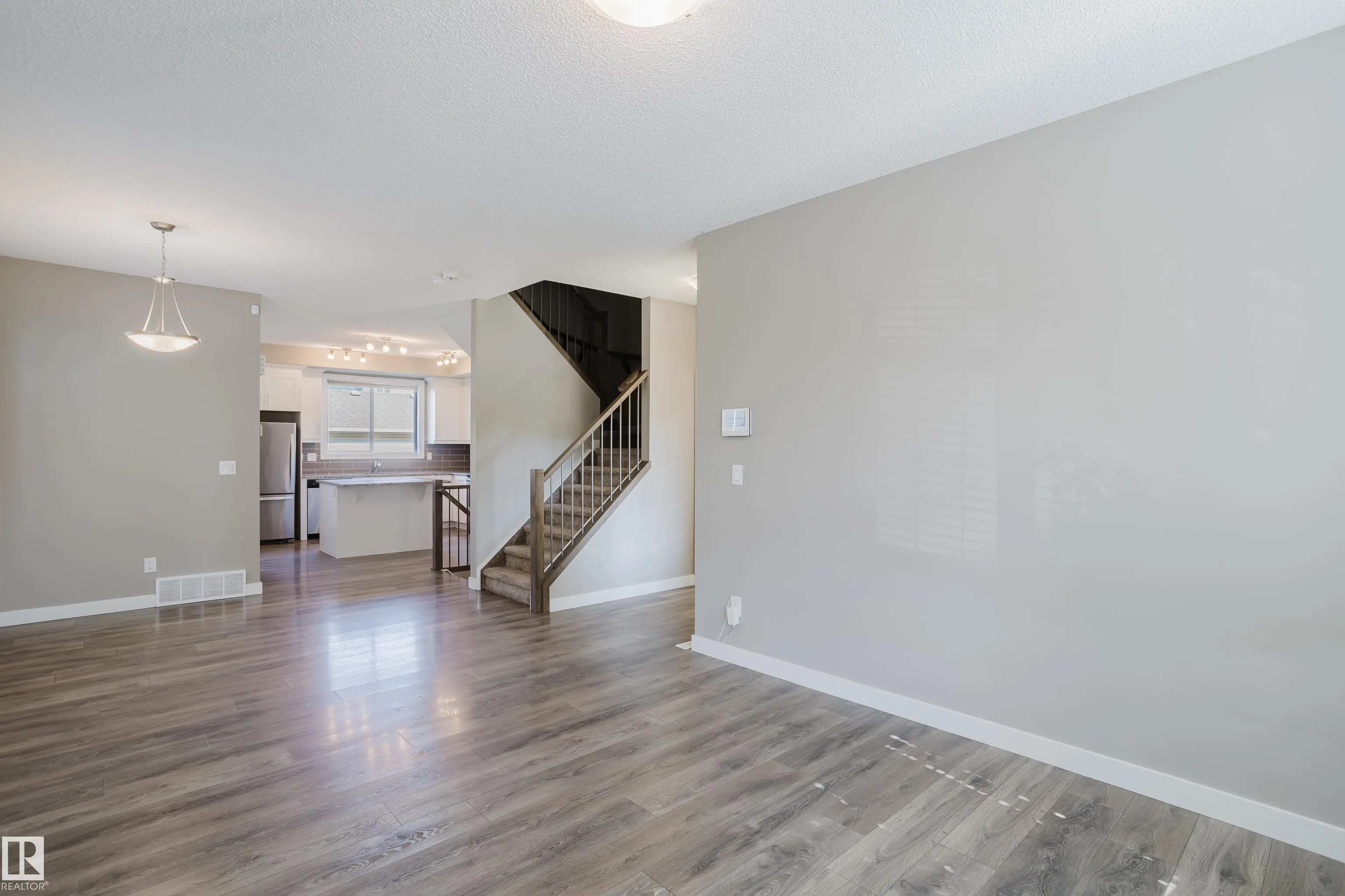 8142 CHAPPELLE Way