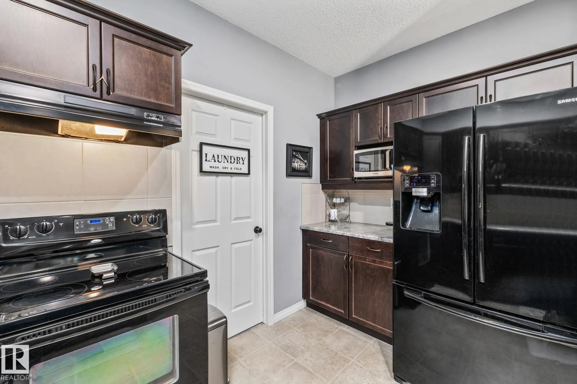 30 OAK VISTA Drive