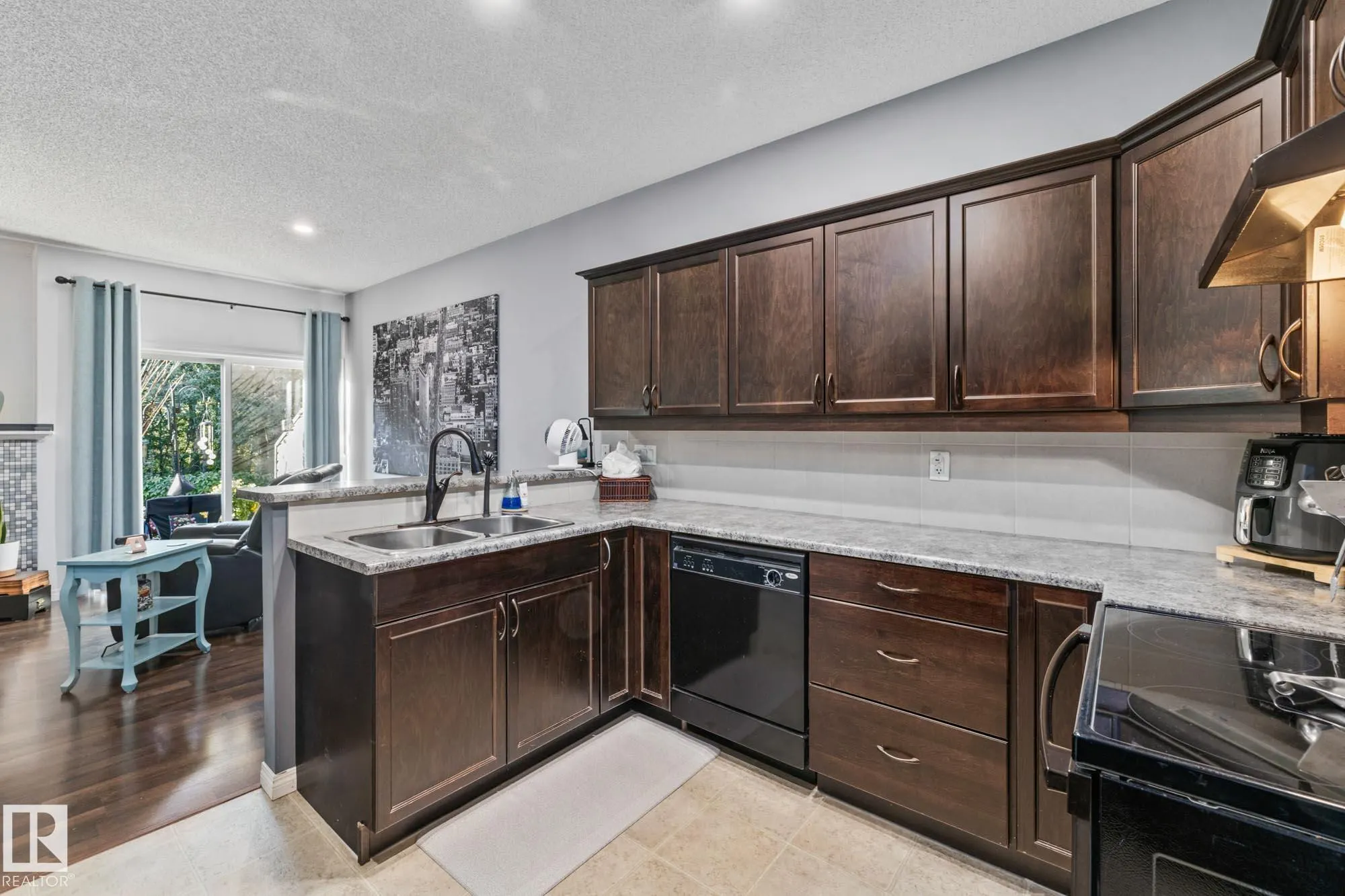 30 OAK VISTA Drive