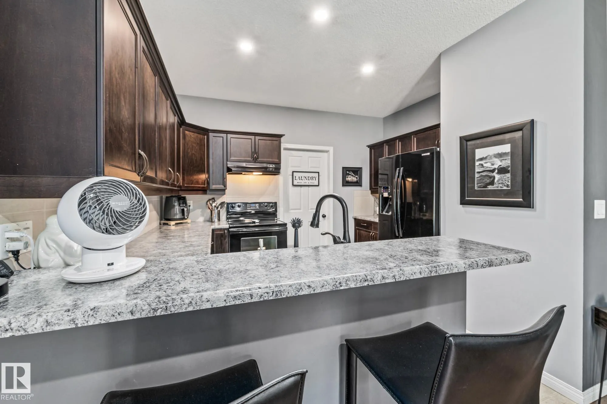 30 OAK VISTA Drive