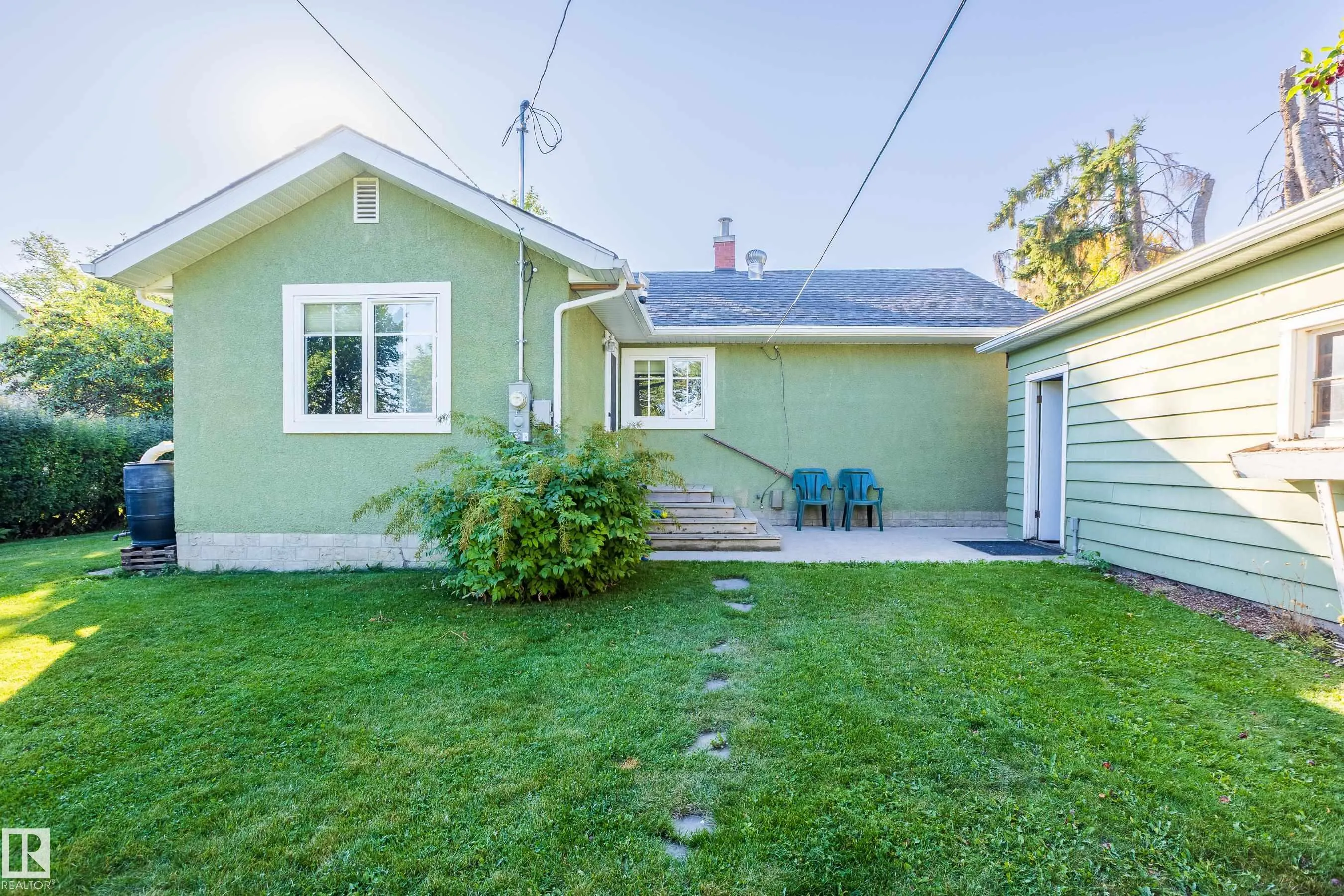 10016 105 Street