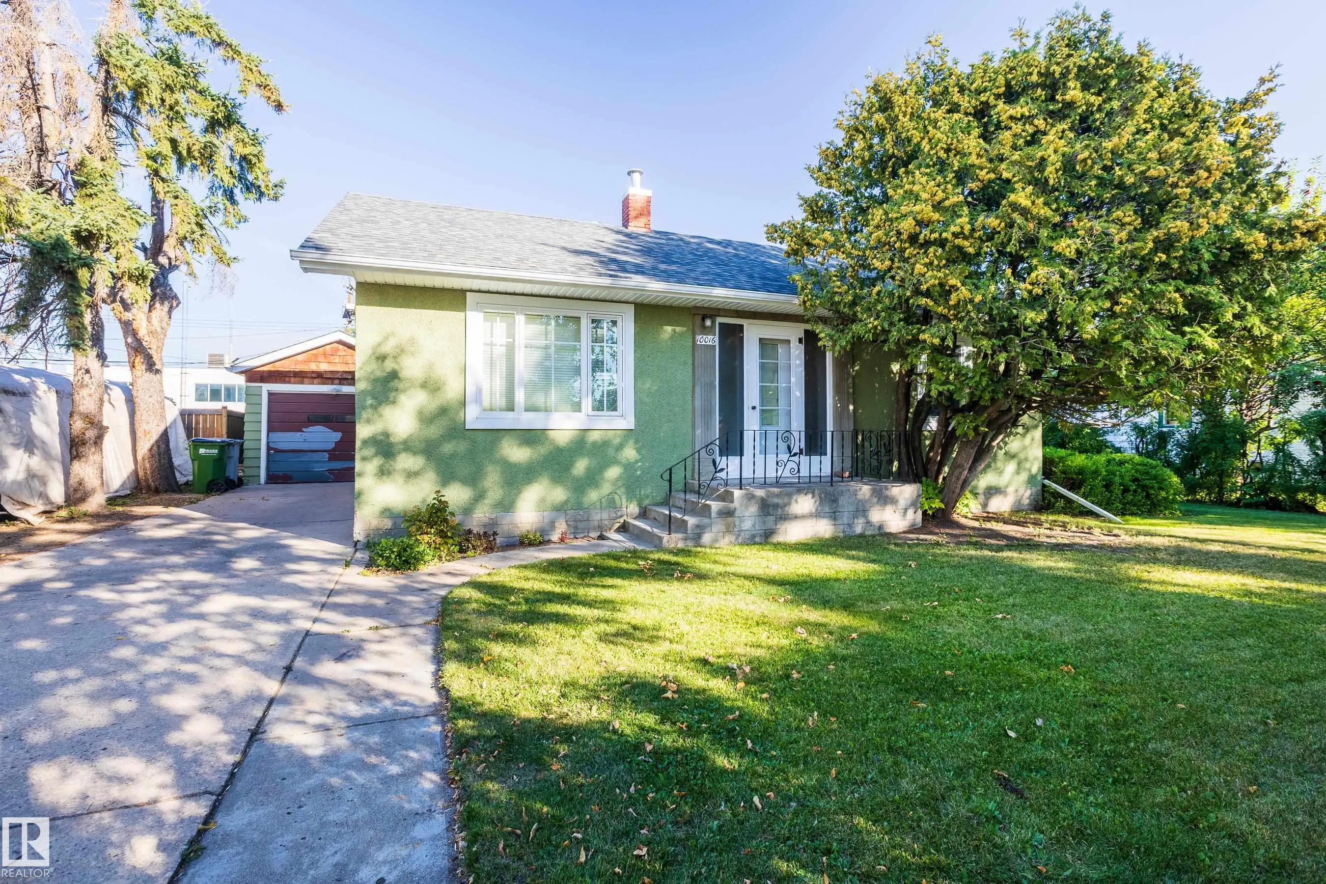 10016 105 Street