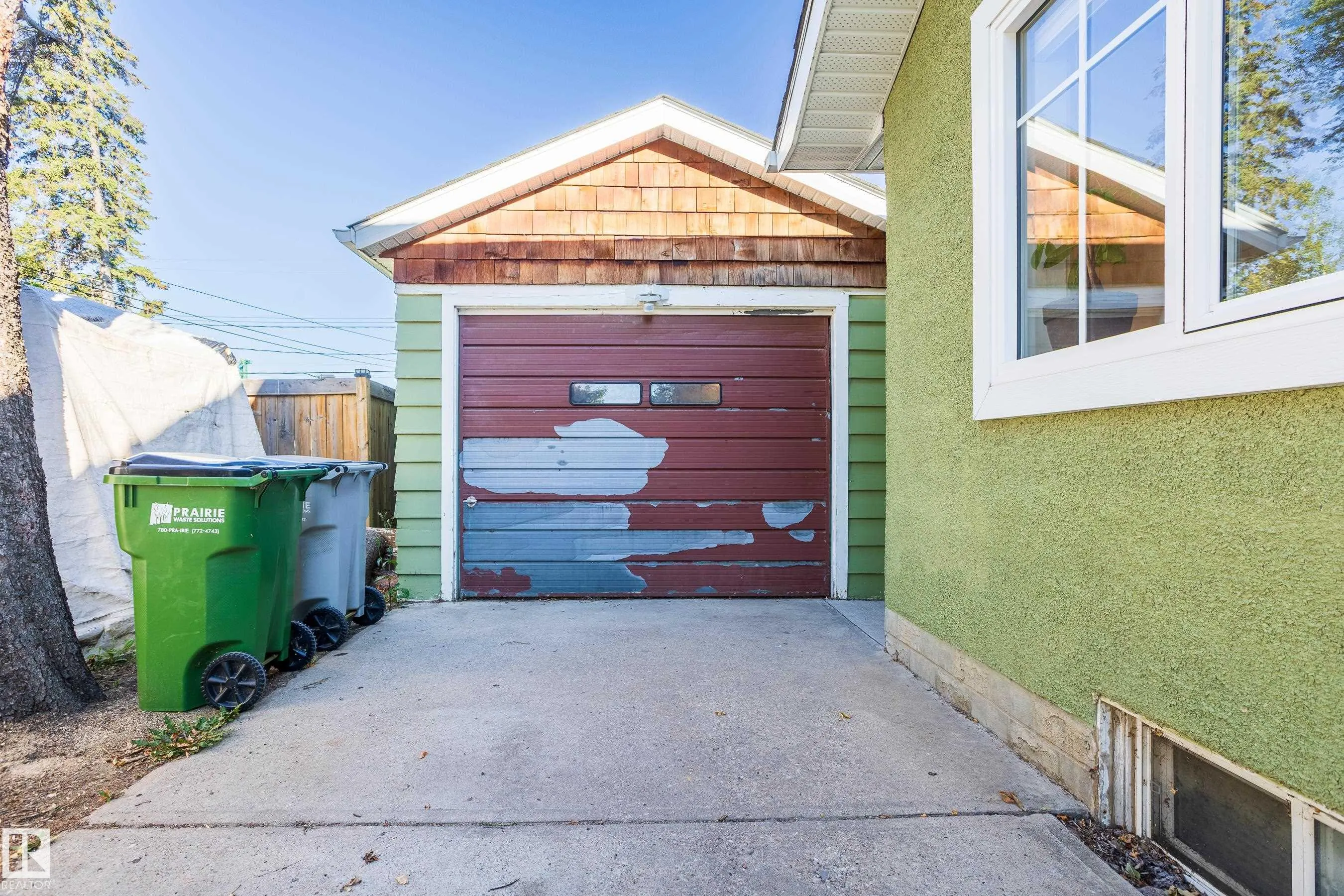 10016 105 Street