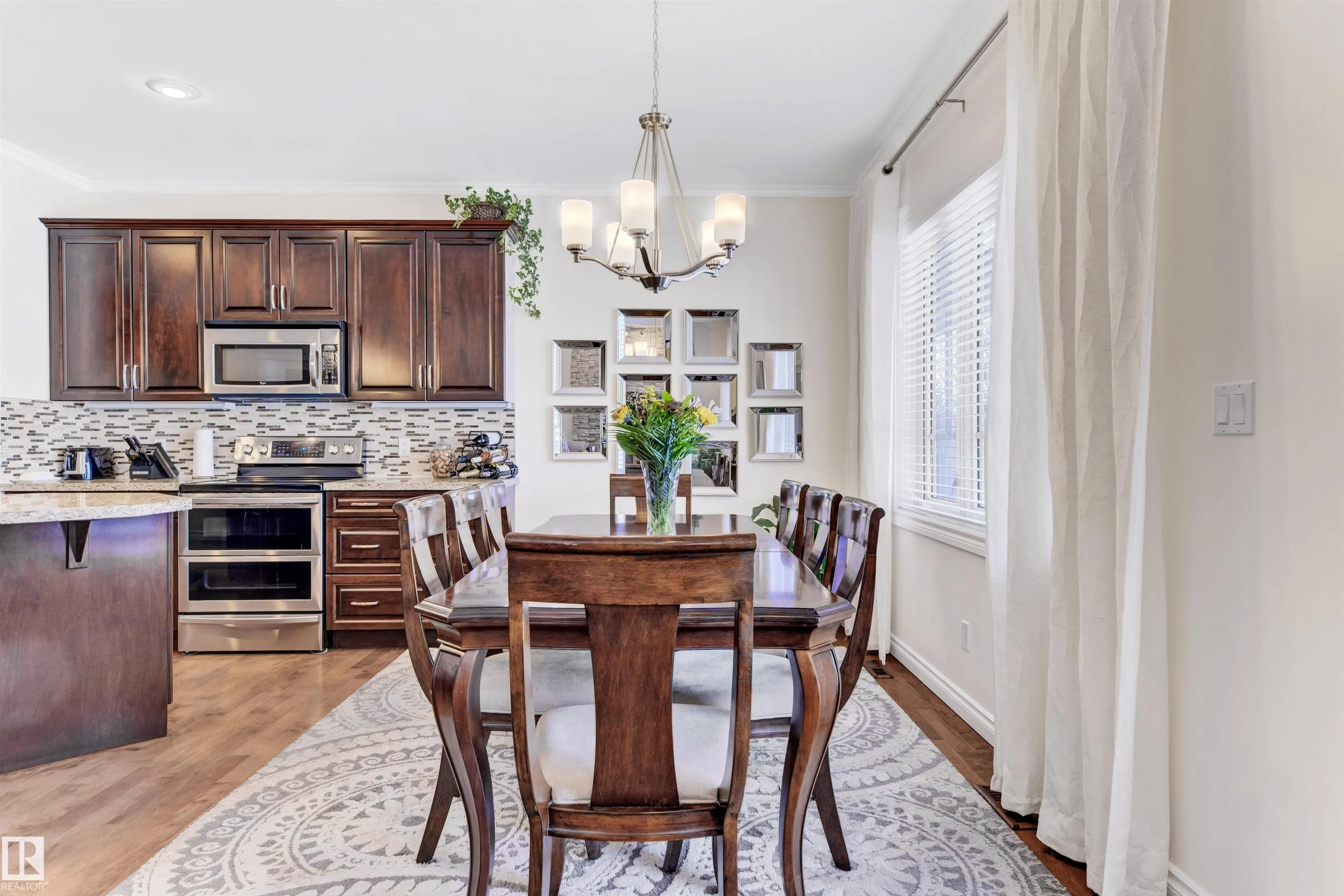 2677 ANDERSON Crescent