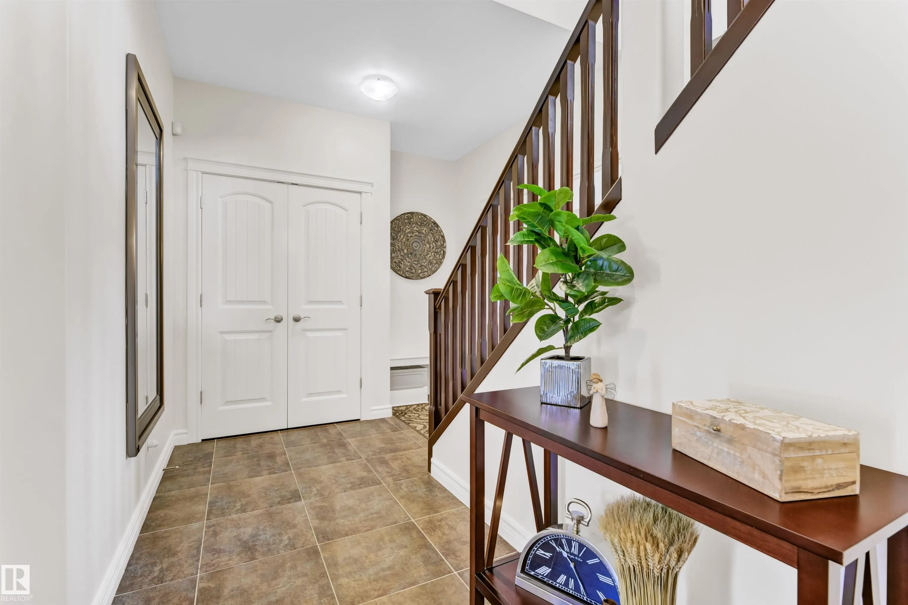 2677 ANDERSON Crescent