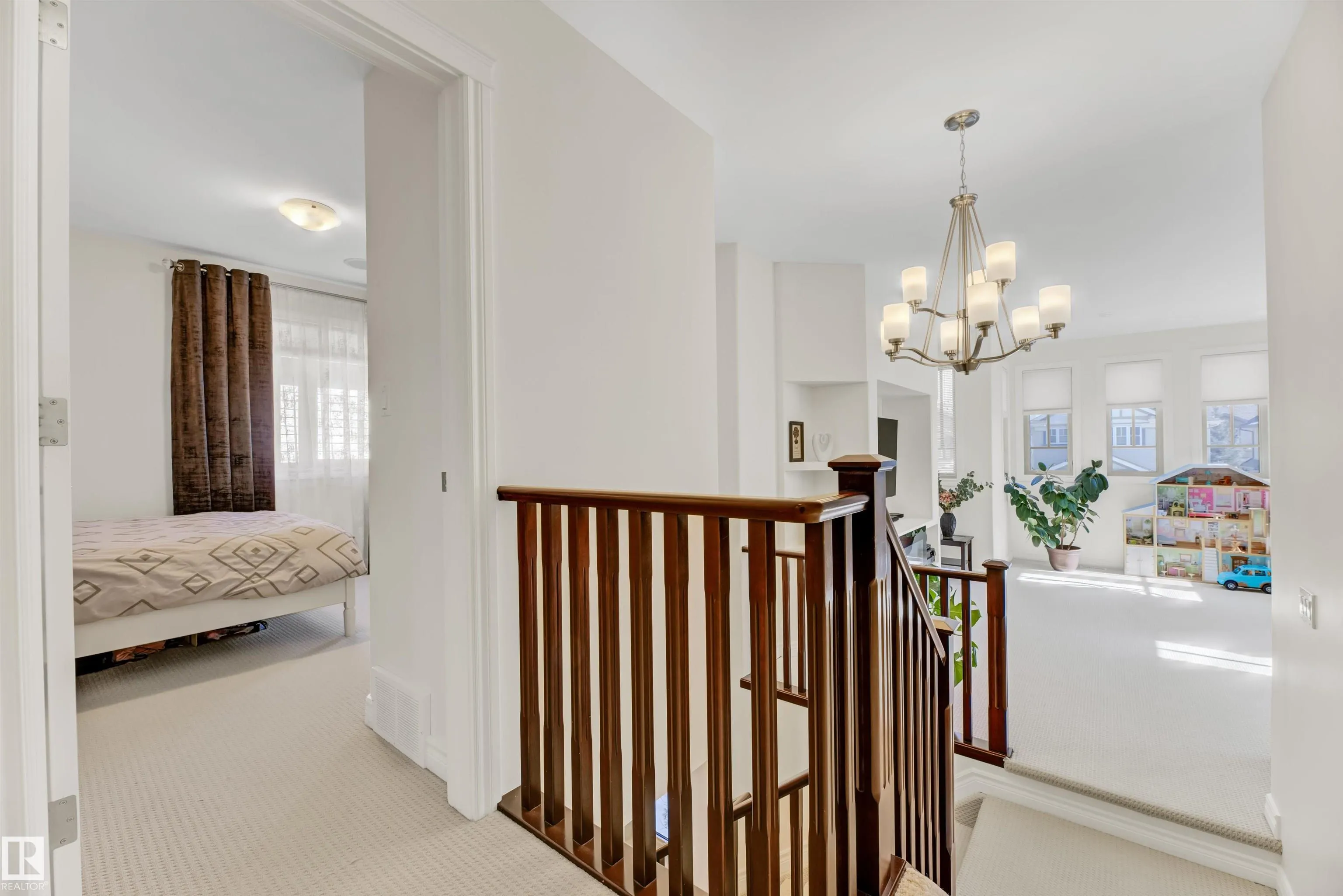 2677 ANDERSON Crescent