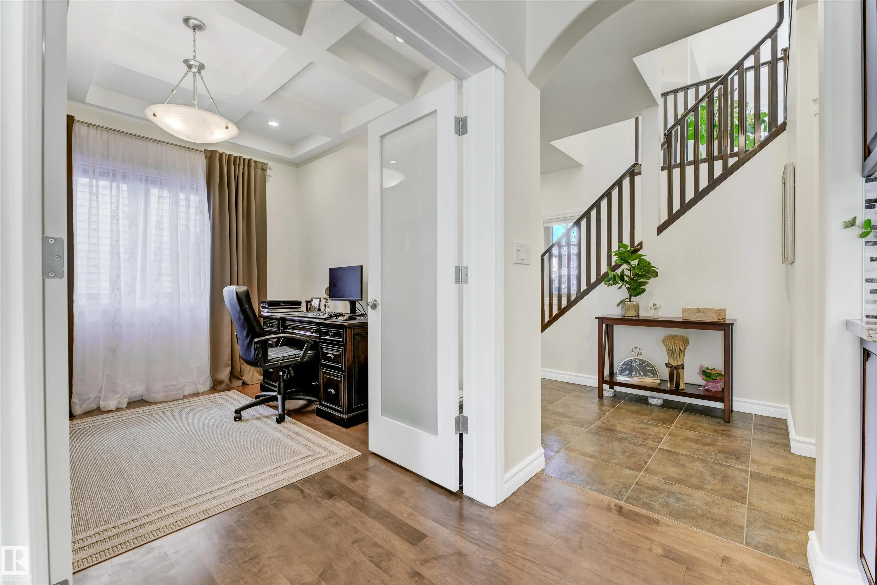 2677 ANDERSON Crescent