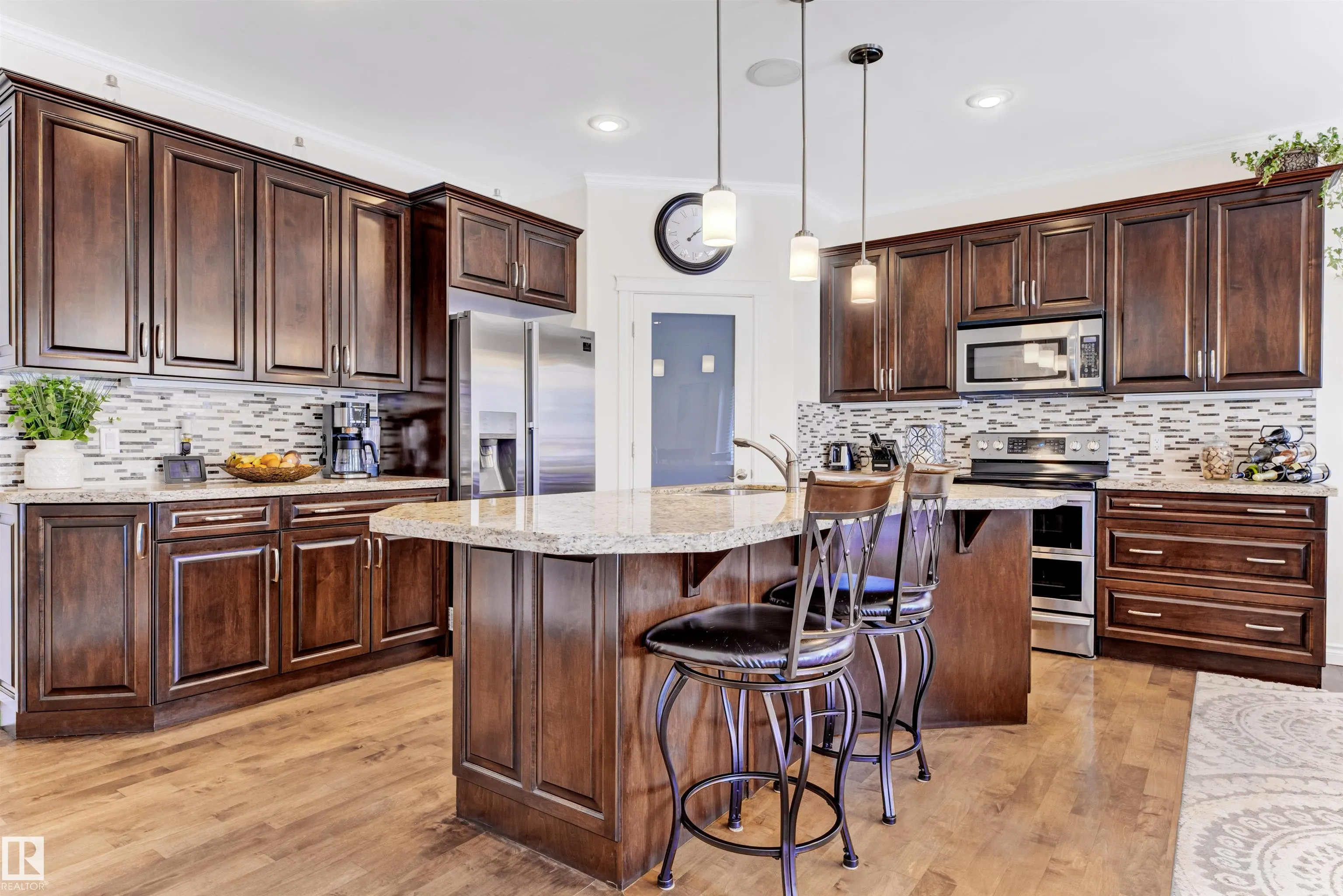 2677 ANDERSON Crescent