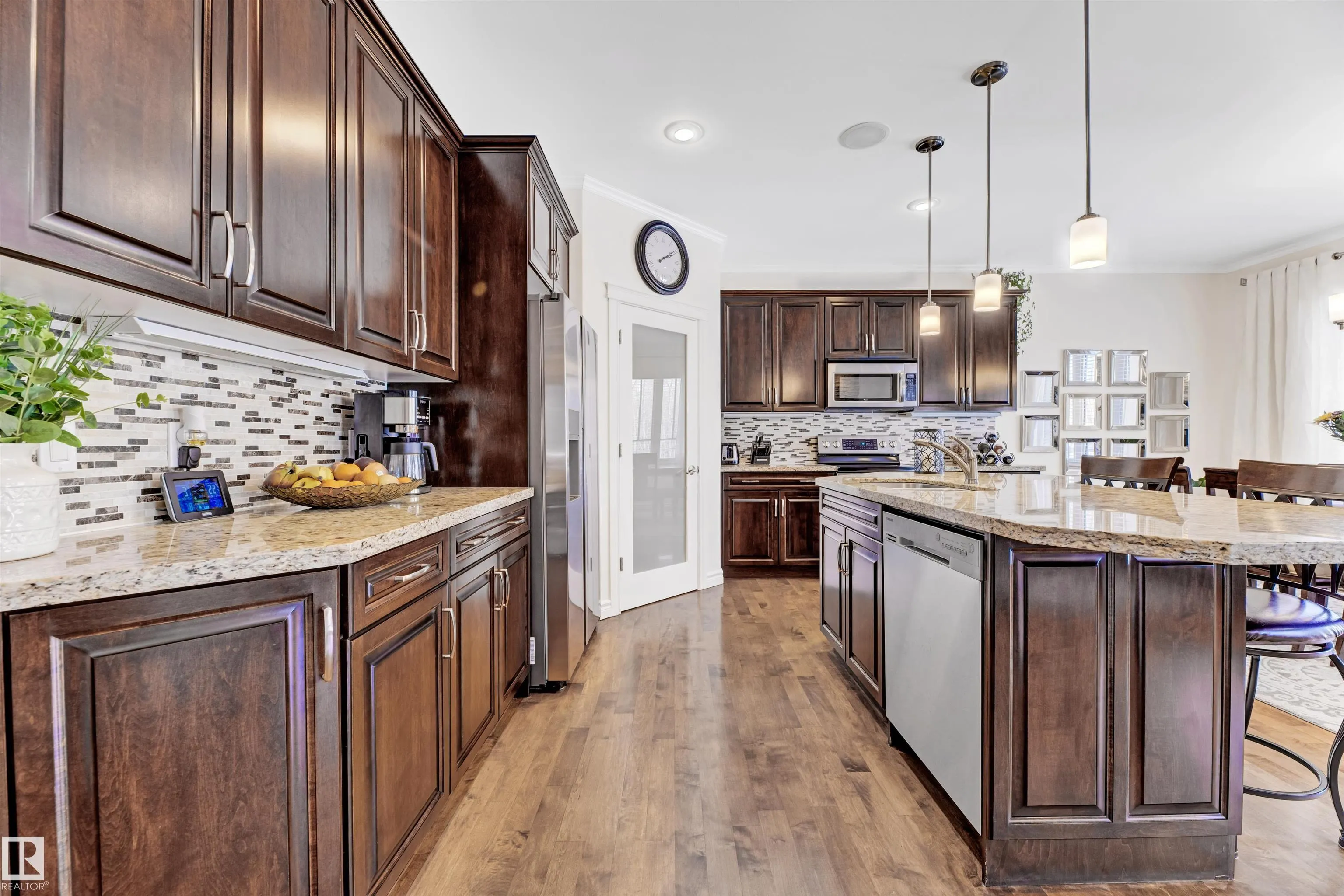 2677 ANDERSON Crescent
