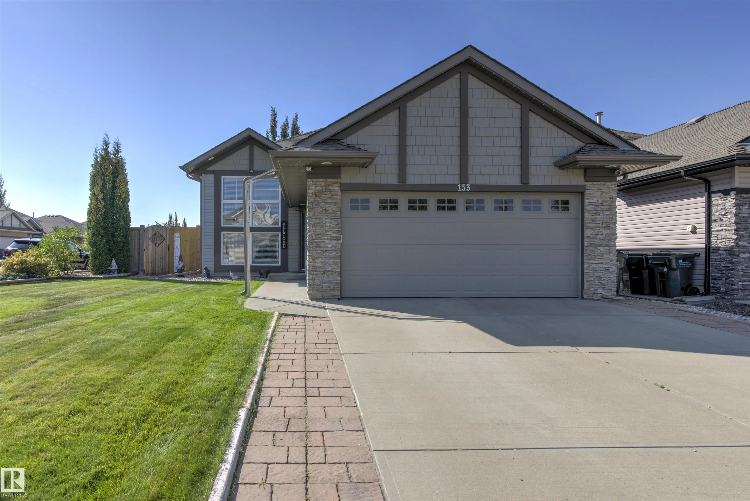 153 Ridgeland Crescent